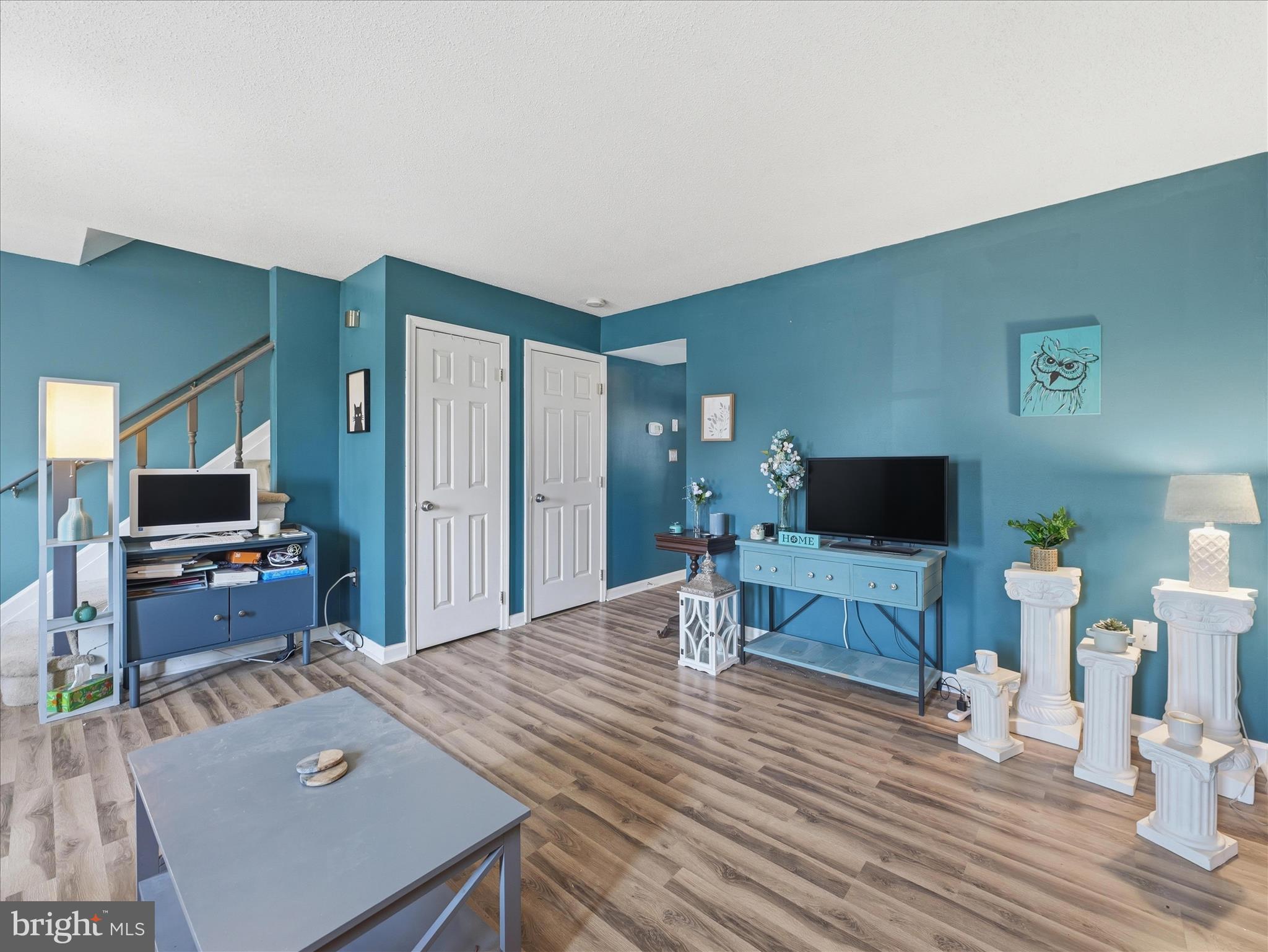 BRIGHTON MANOR - Residential