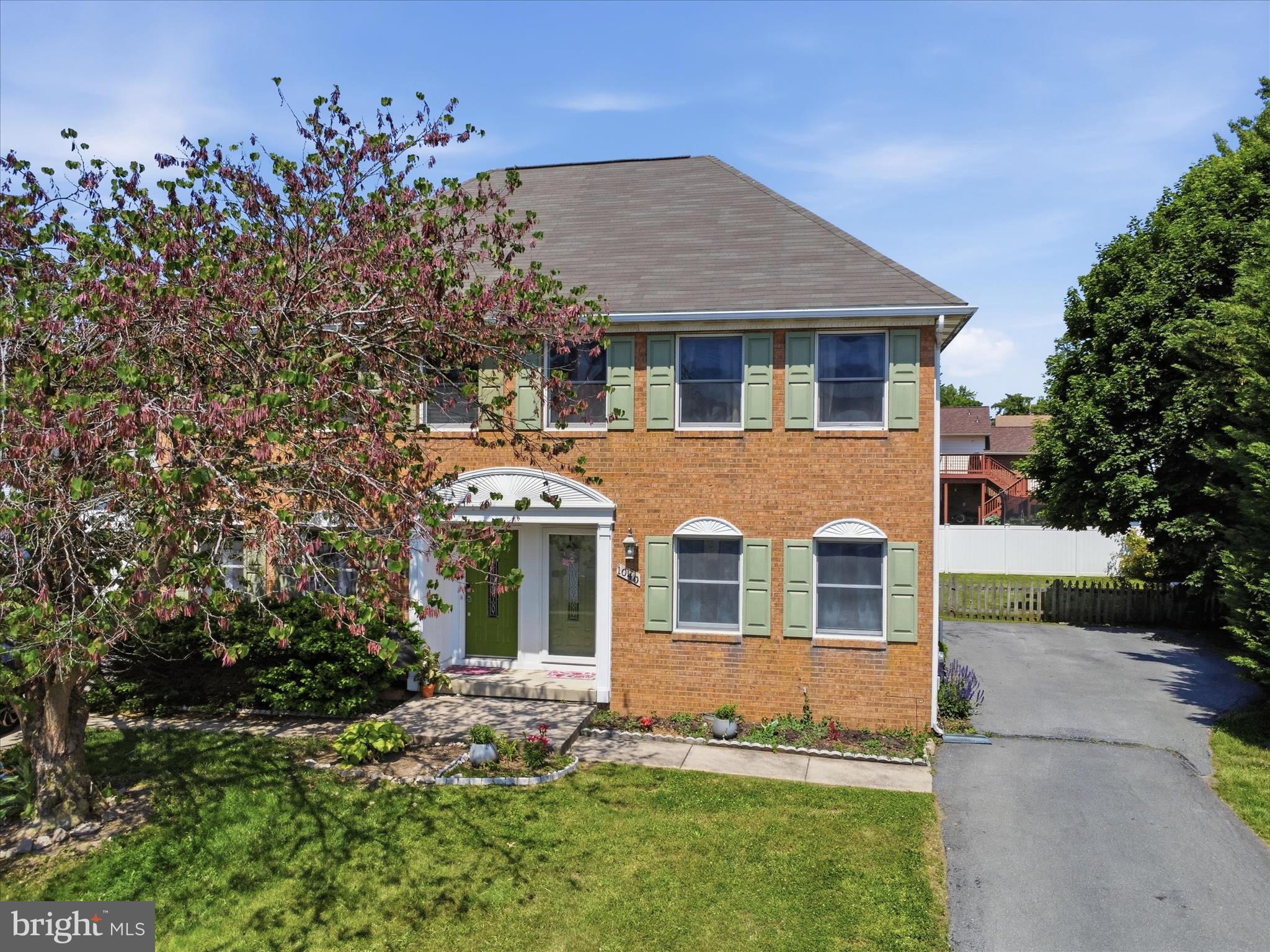 BRIGHTON MANOR - Residential