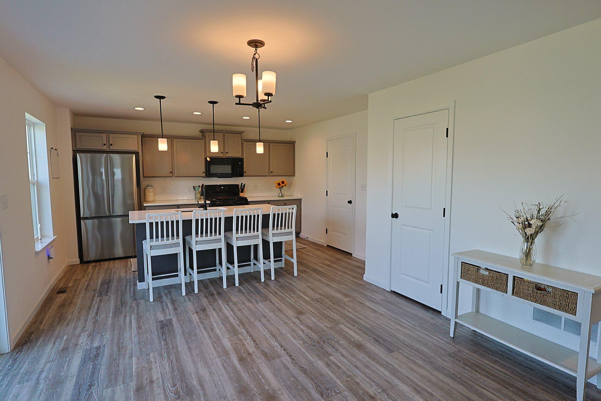 BRIDLE PATH - Residential