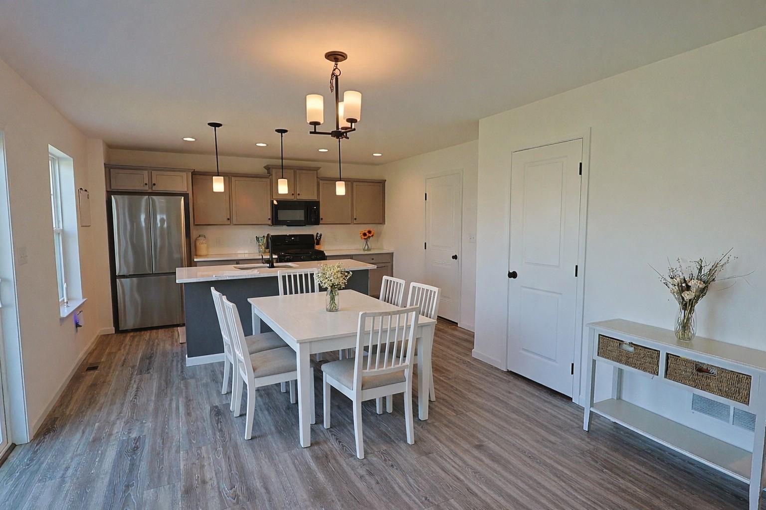 BRIDLE PATH - Residential