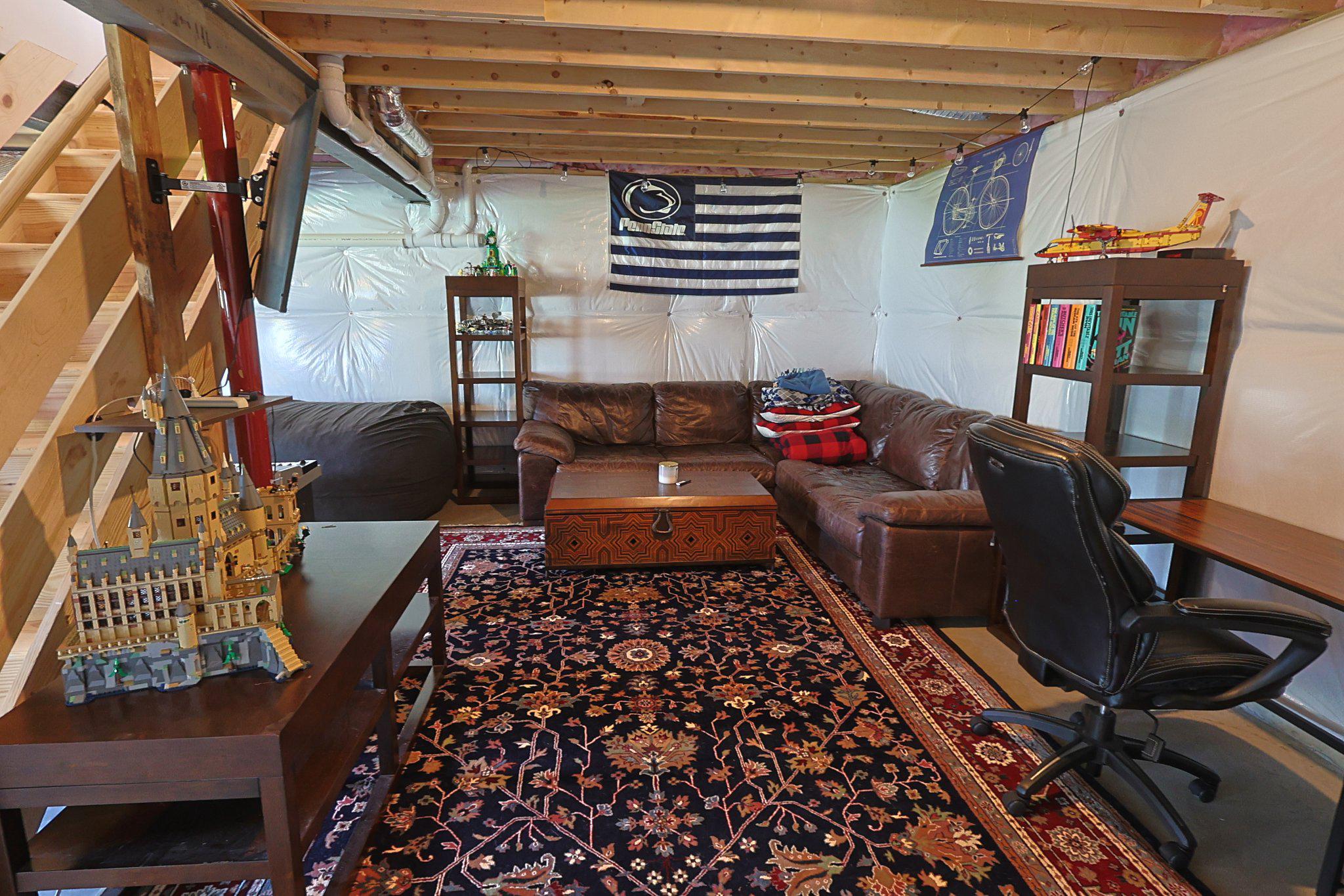 BRIDLE PATH - Residential