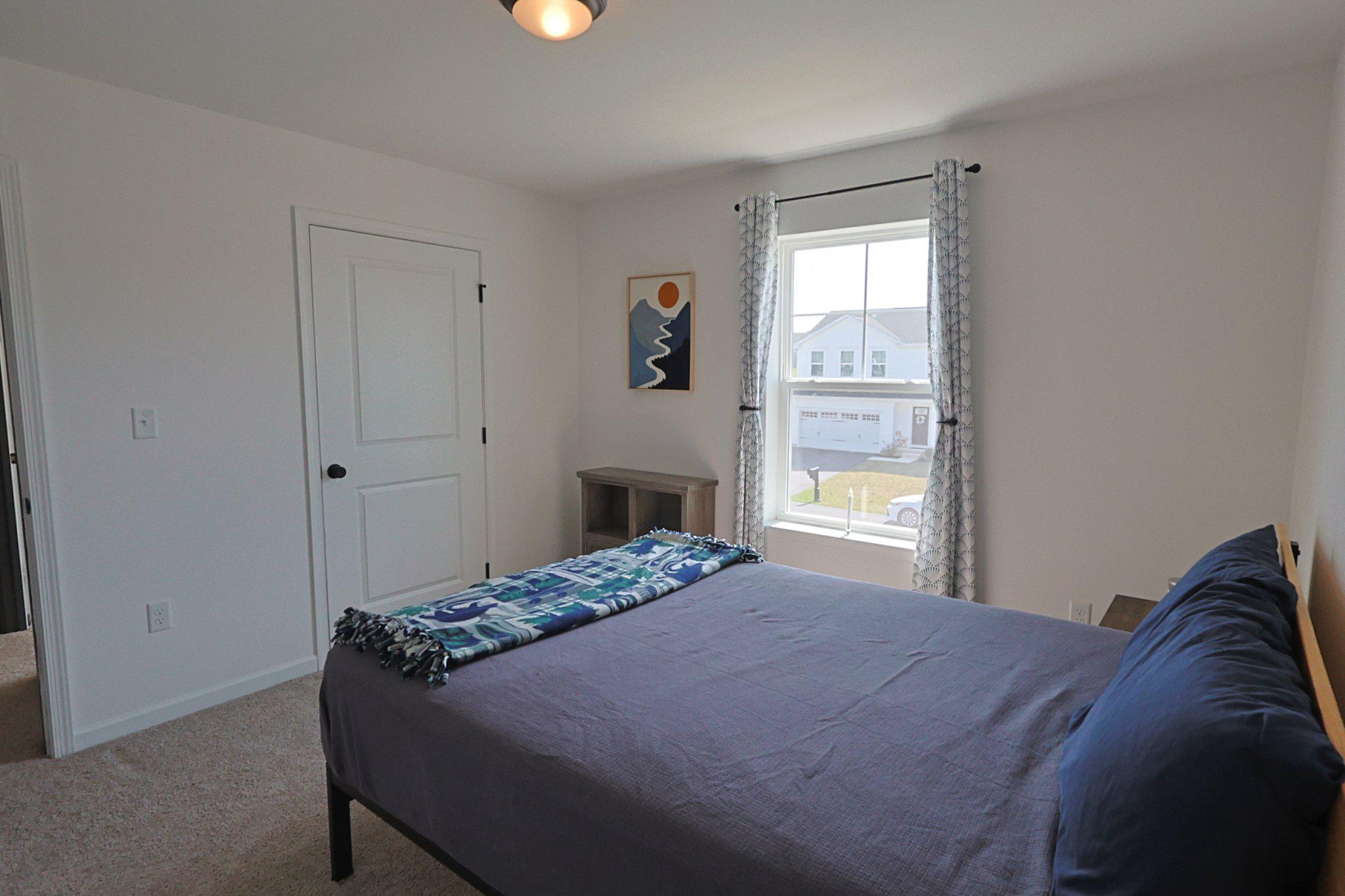 BRIDLE PATH - Residential