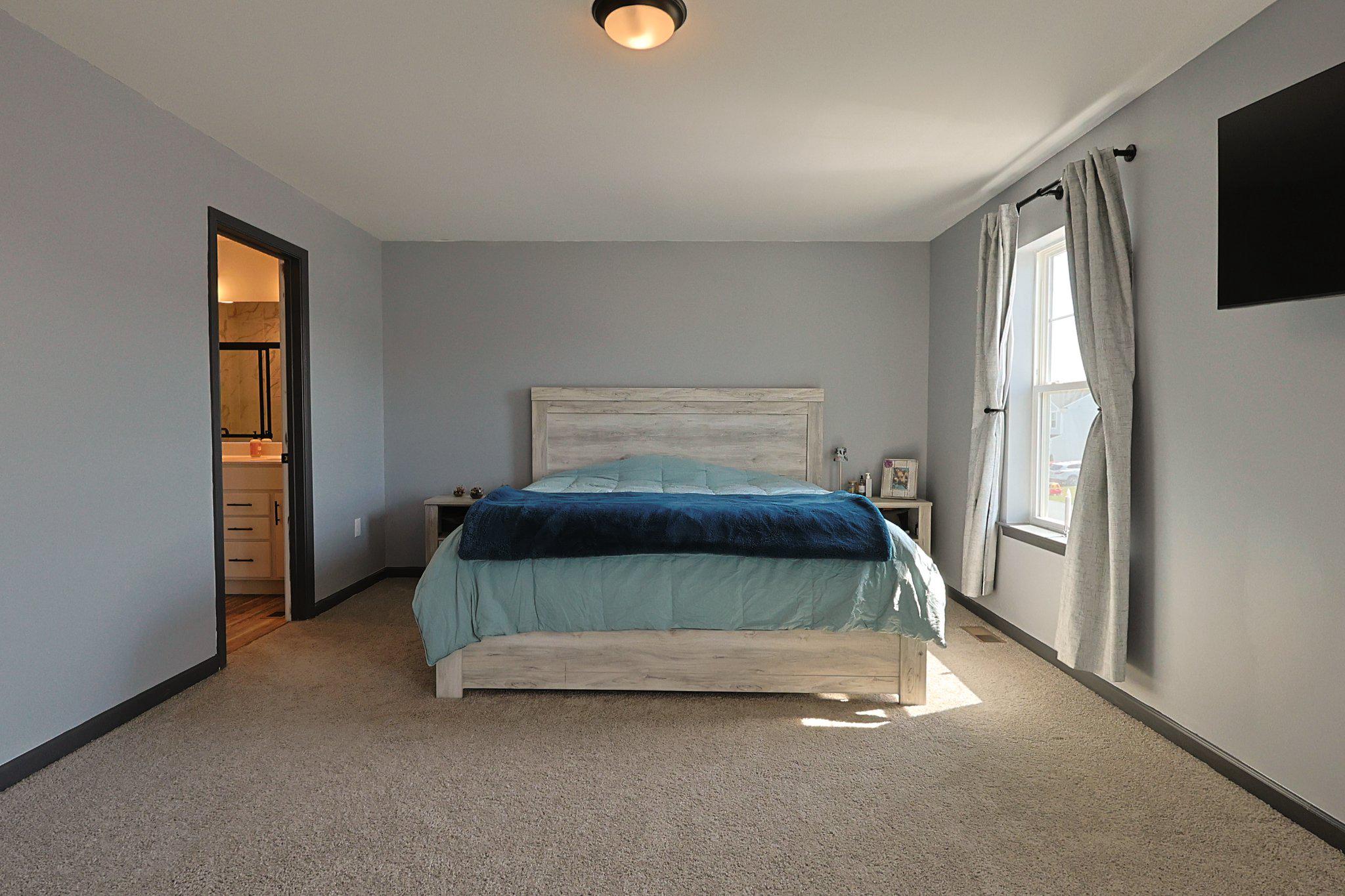 BRIDLE PATH - Residential