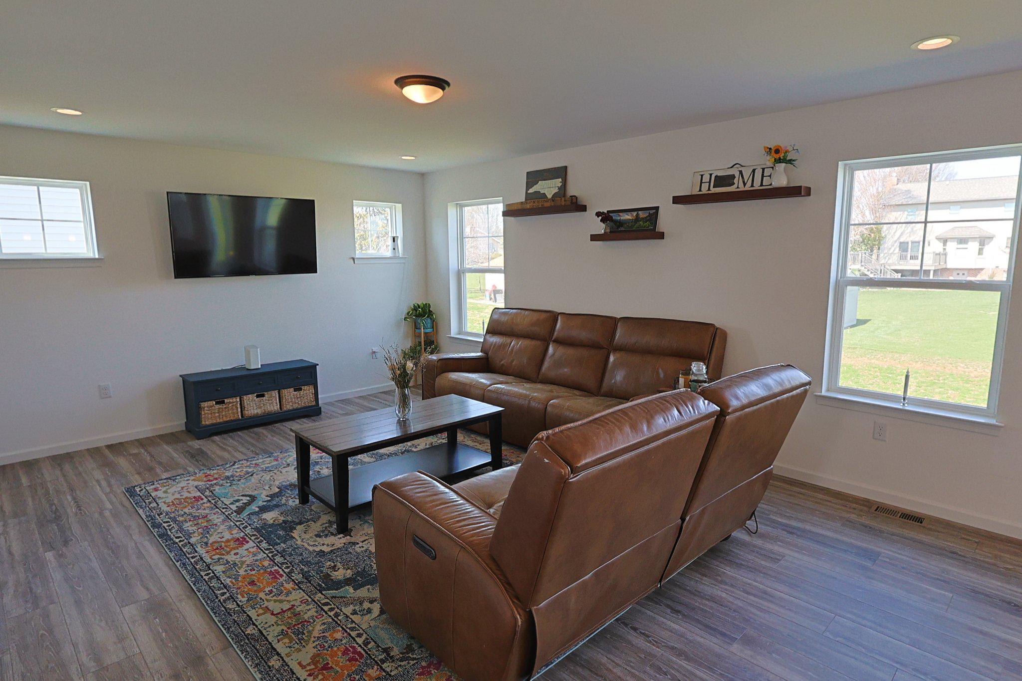 BRIDLE PATH - Residential