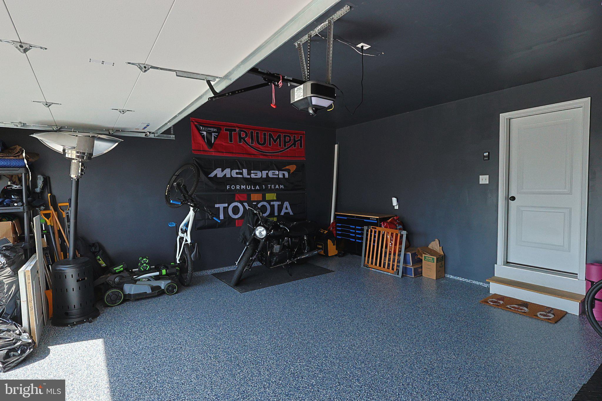 BRIDLE PATH - Residential