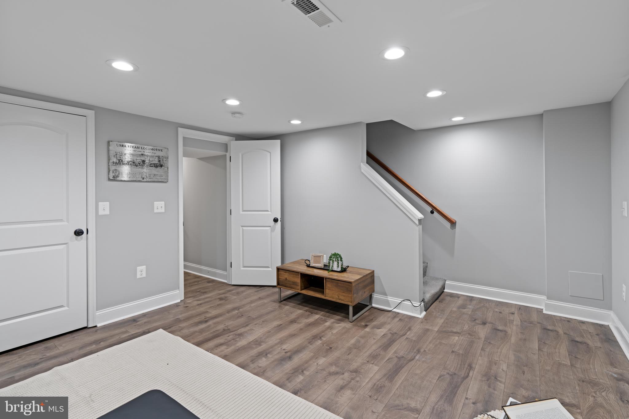 EDMONDSON VIILLAGE - Residential