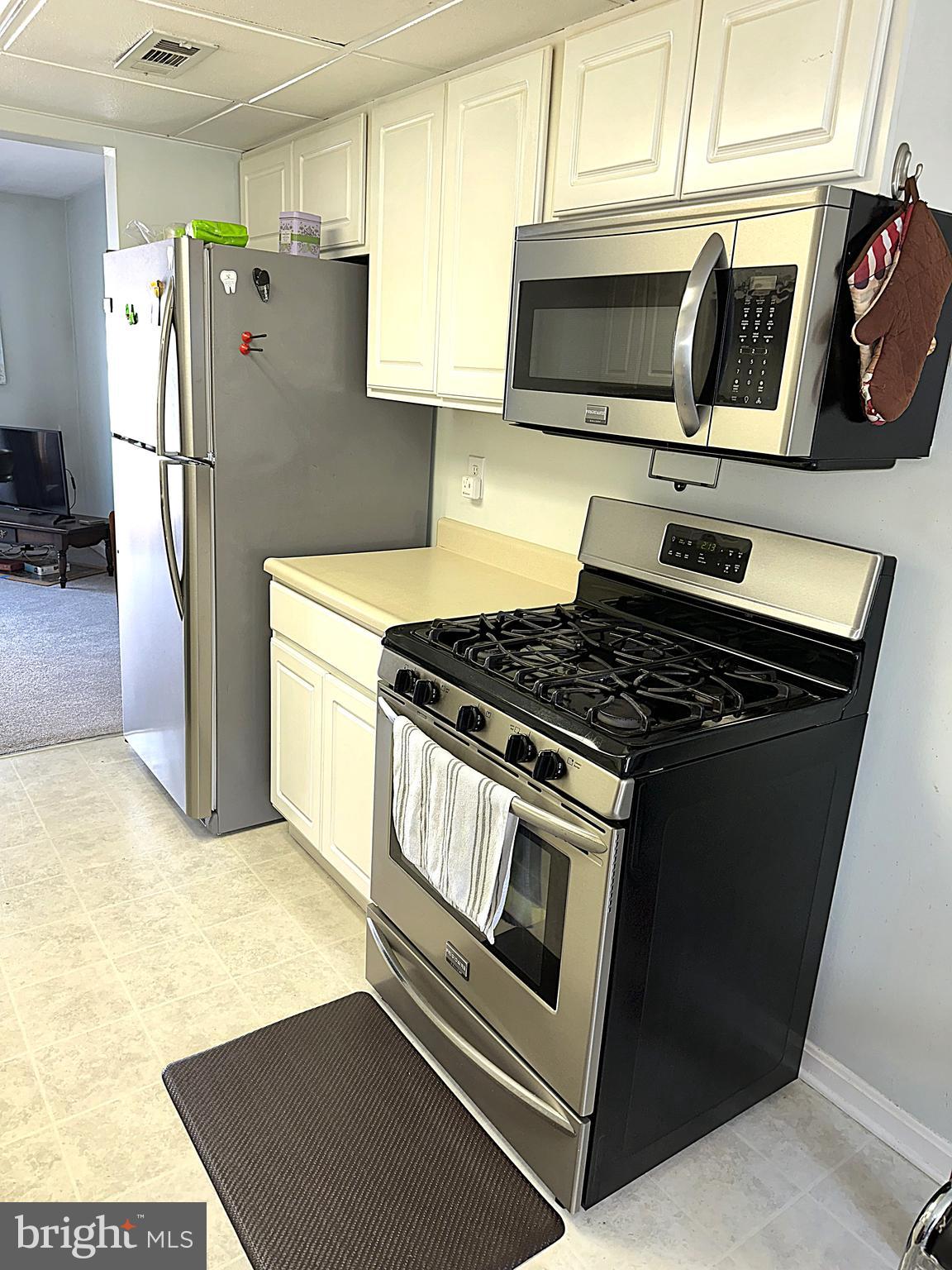 HERITAGE HILL CONDO - Residential