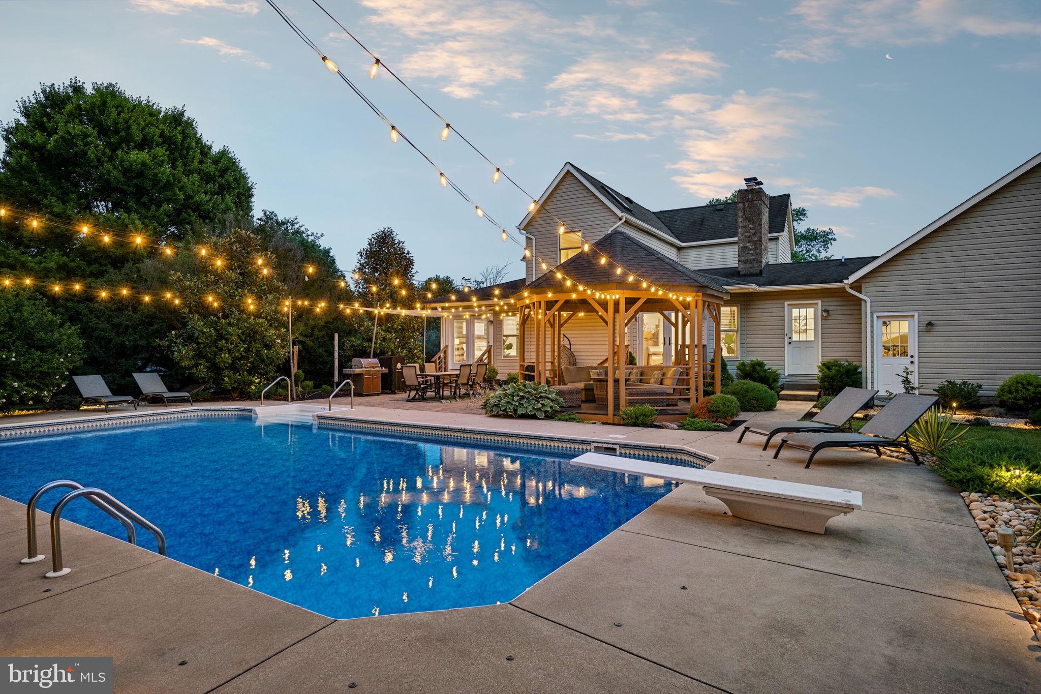 7190 MEADOWBROOKE DRIVE