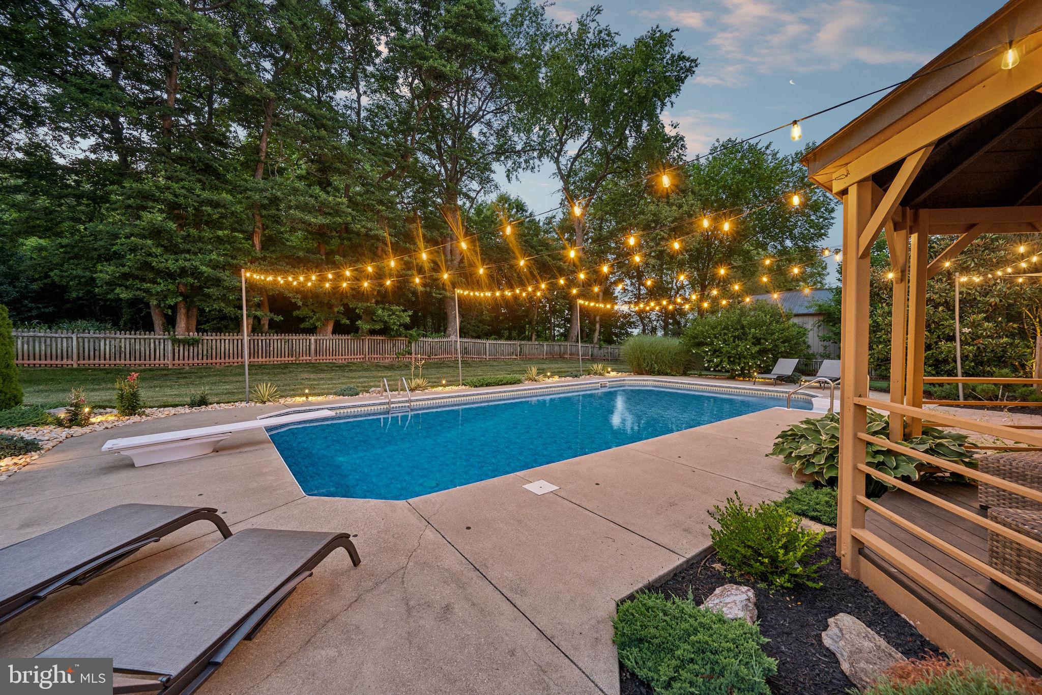 7190 MEADOWBROOKE DRIVE