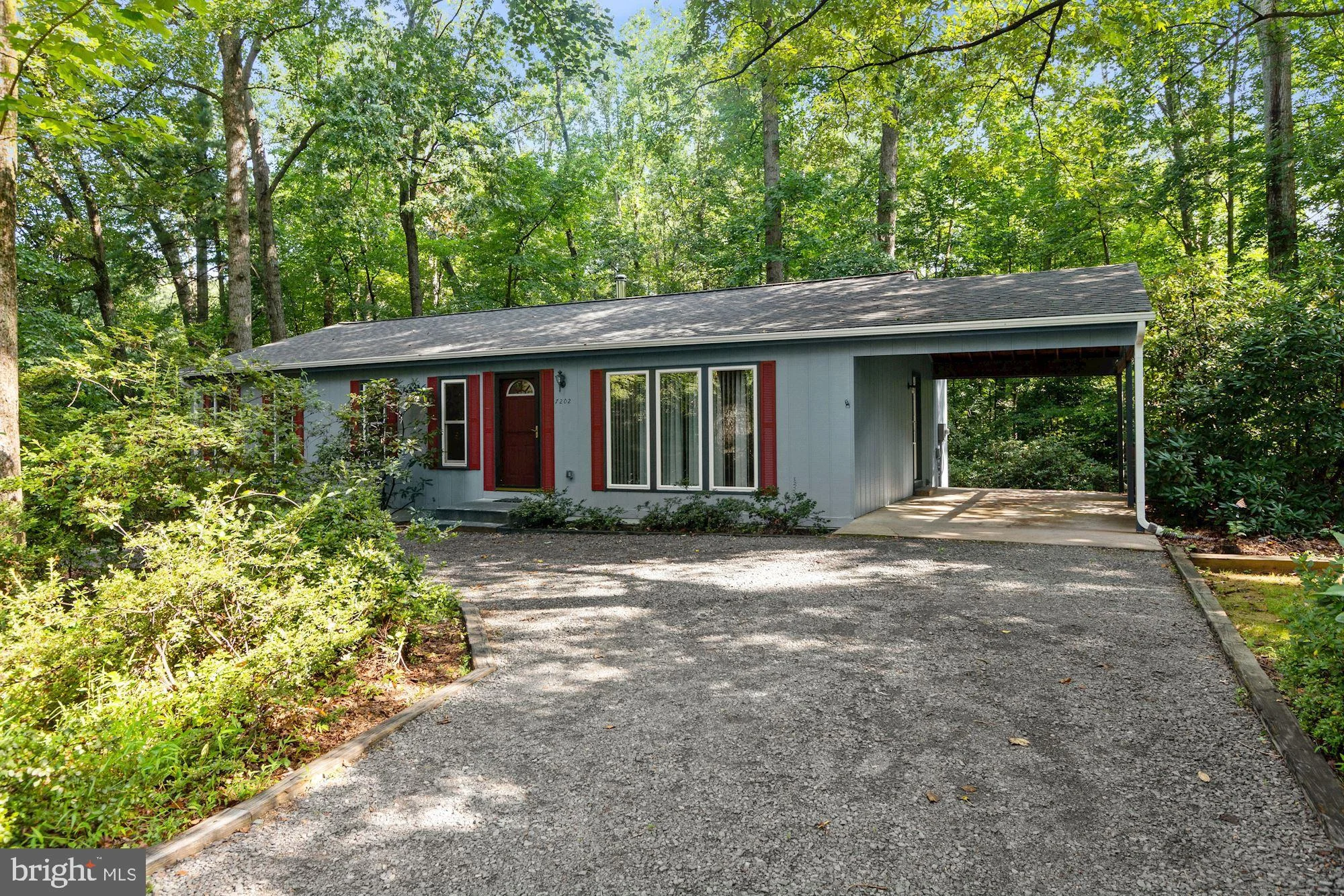 7202 Ridgeway Drive, Manassas, VA 20112