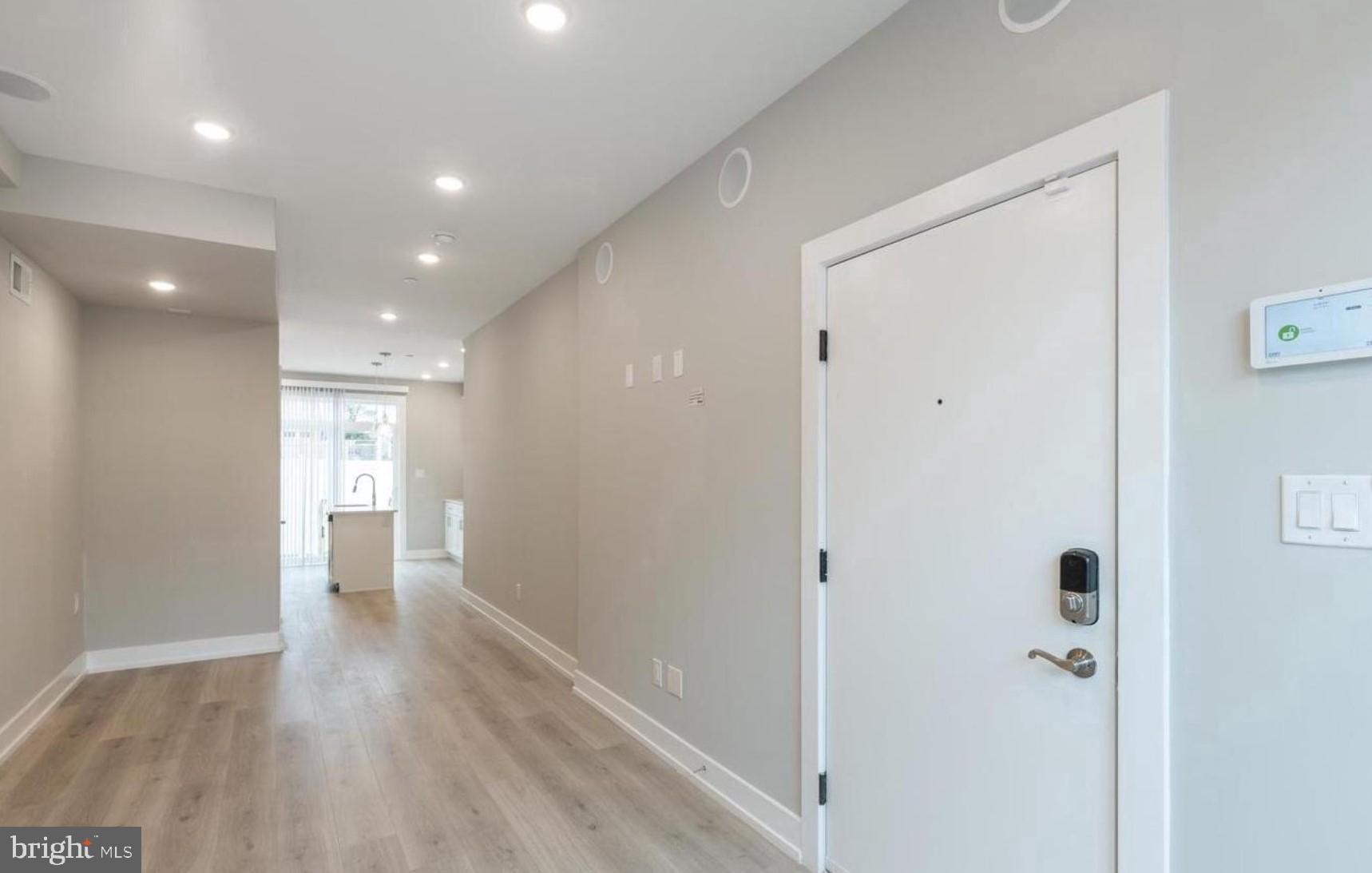 2548 N HOWARD STREET 1