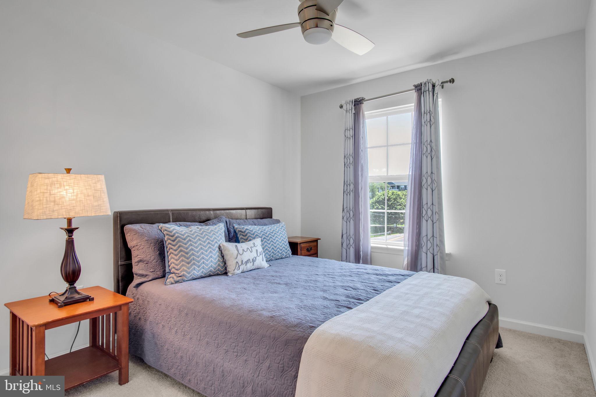 LAUREL RIDGE ESTATES - Residential