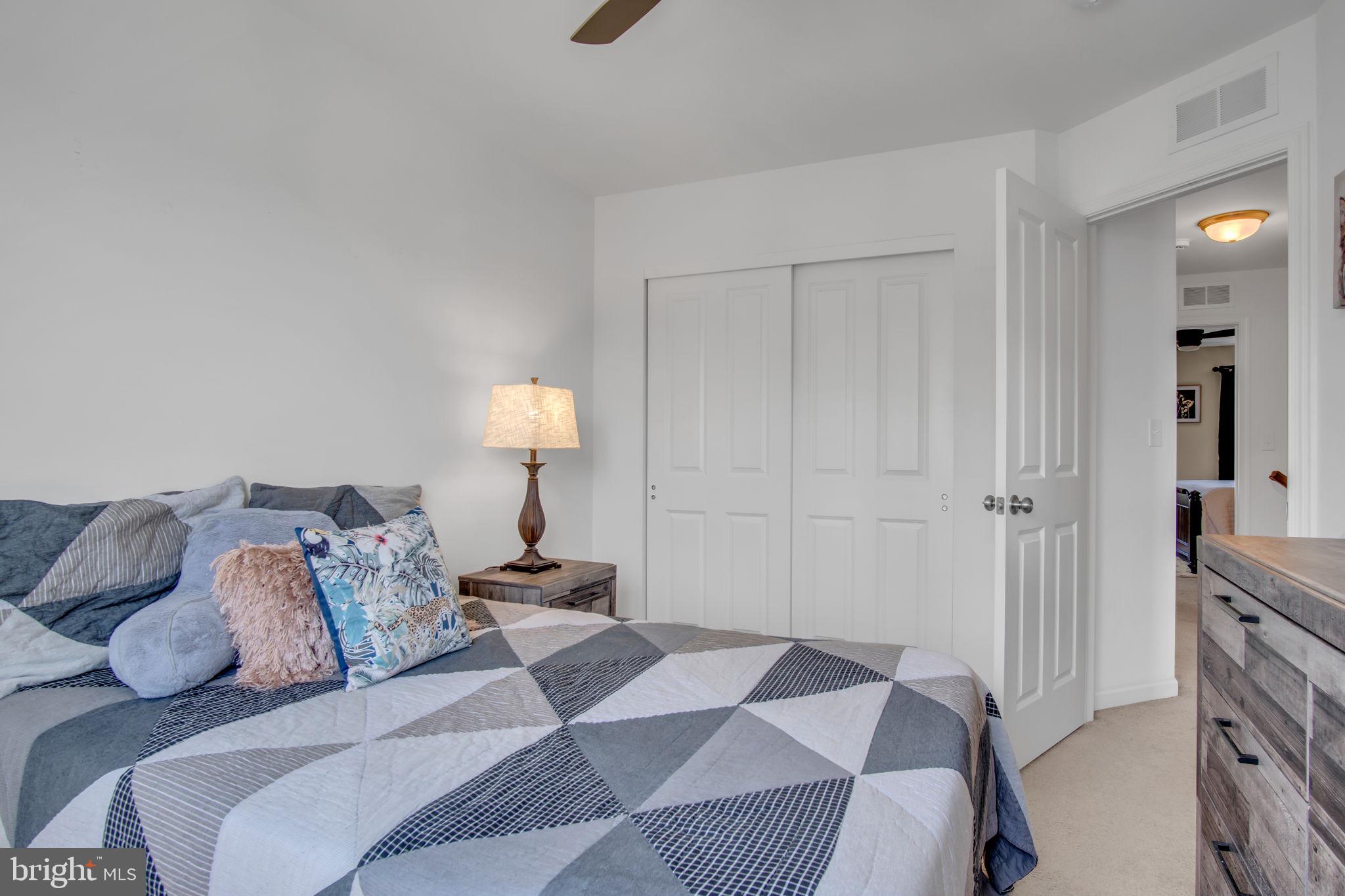 LAUREL RIDGE ESTATES - Residential