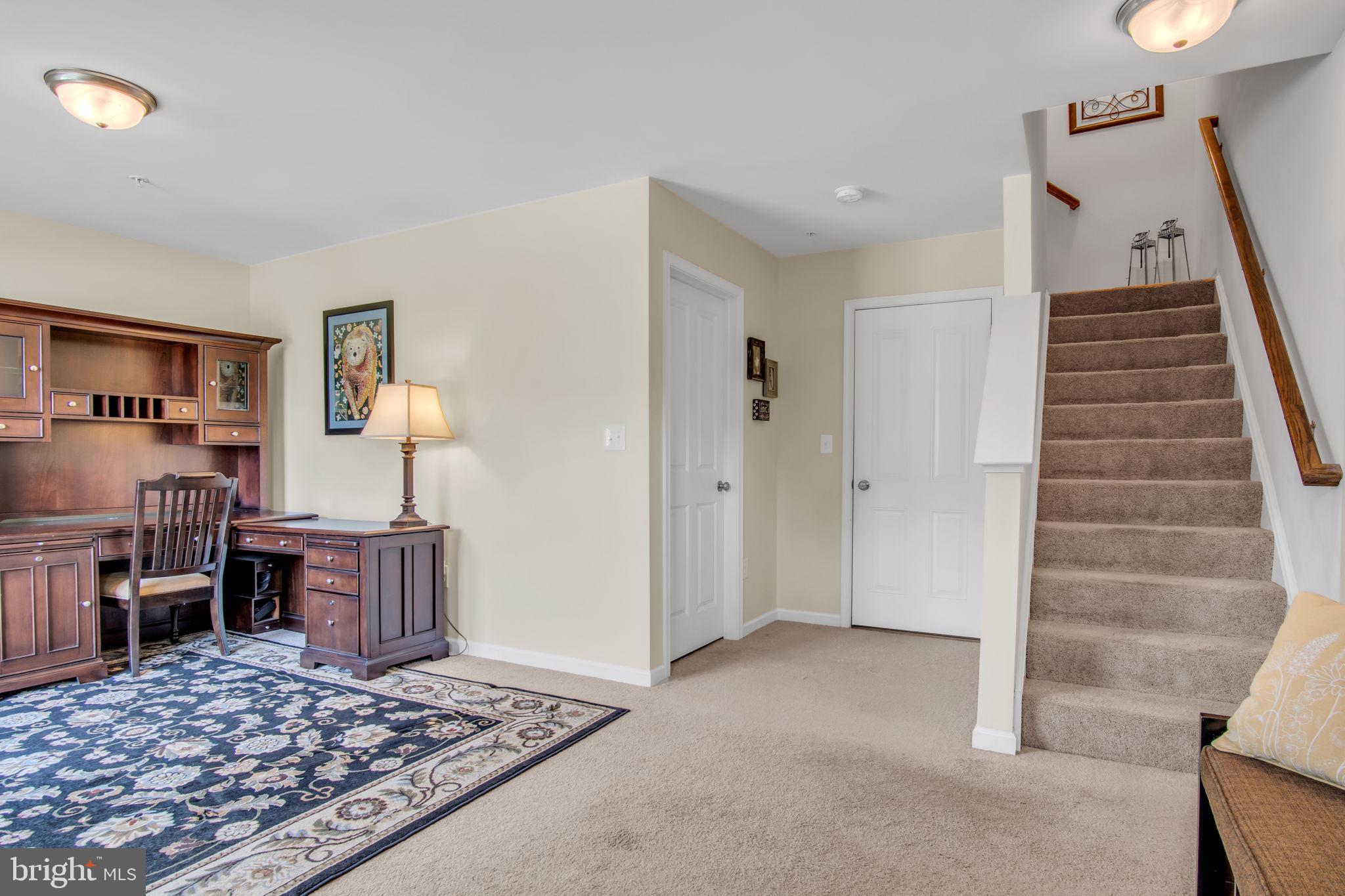 LAUREL RIDGE ESTATES - Residential