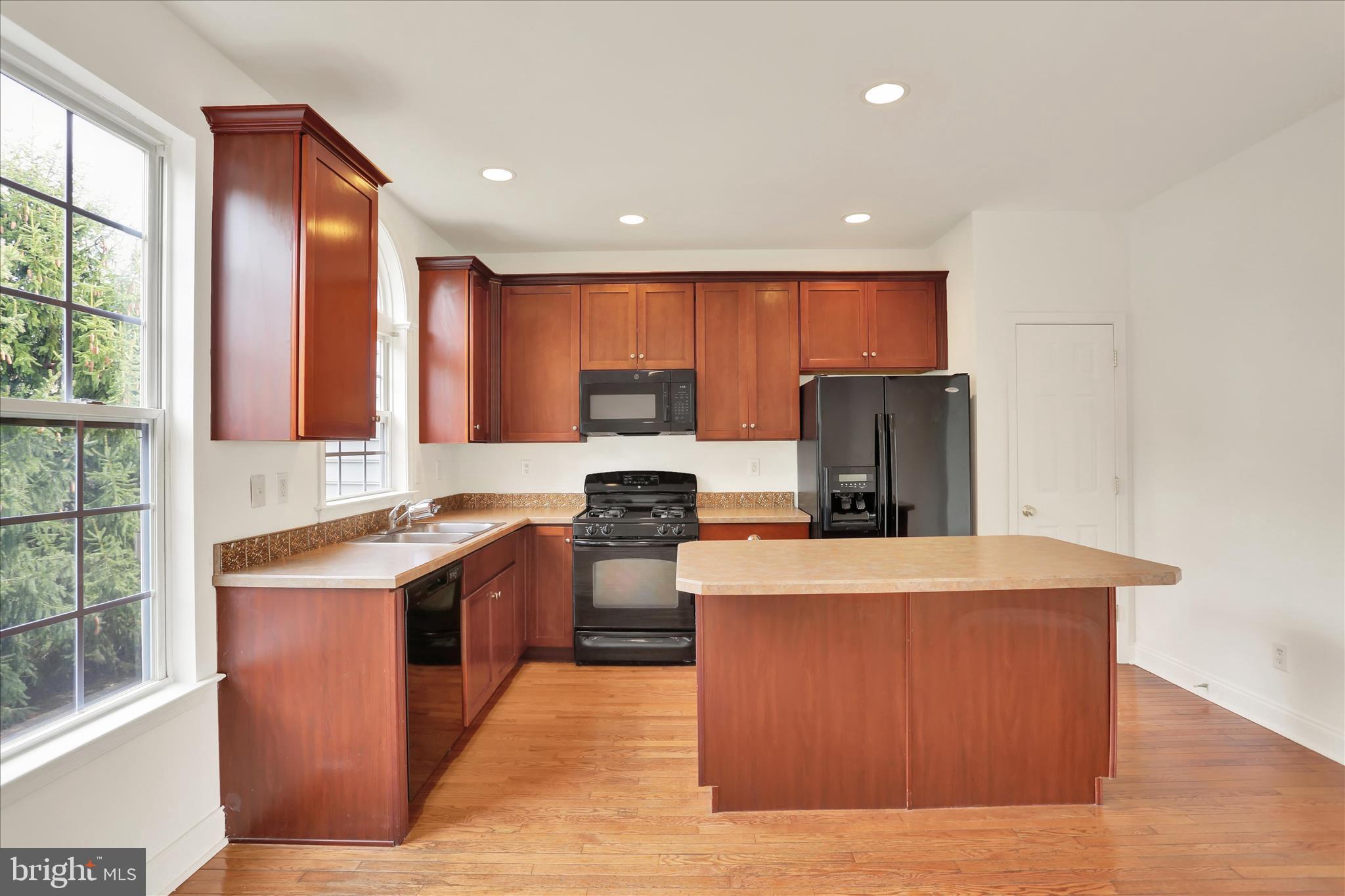 HEATHERBROOK - Residential