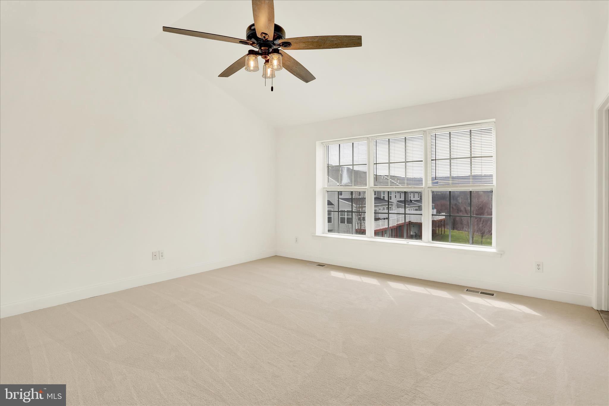 HEATHERBROOK - Residential