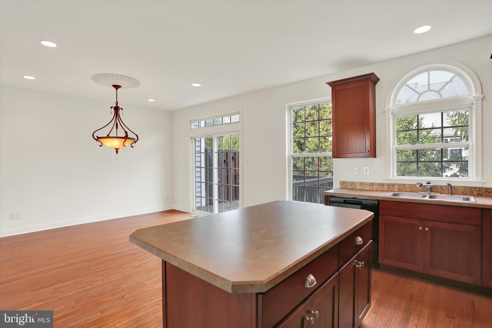 HEATHERBROOK - Residential