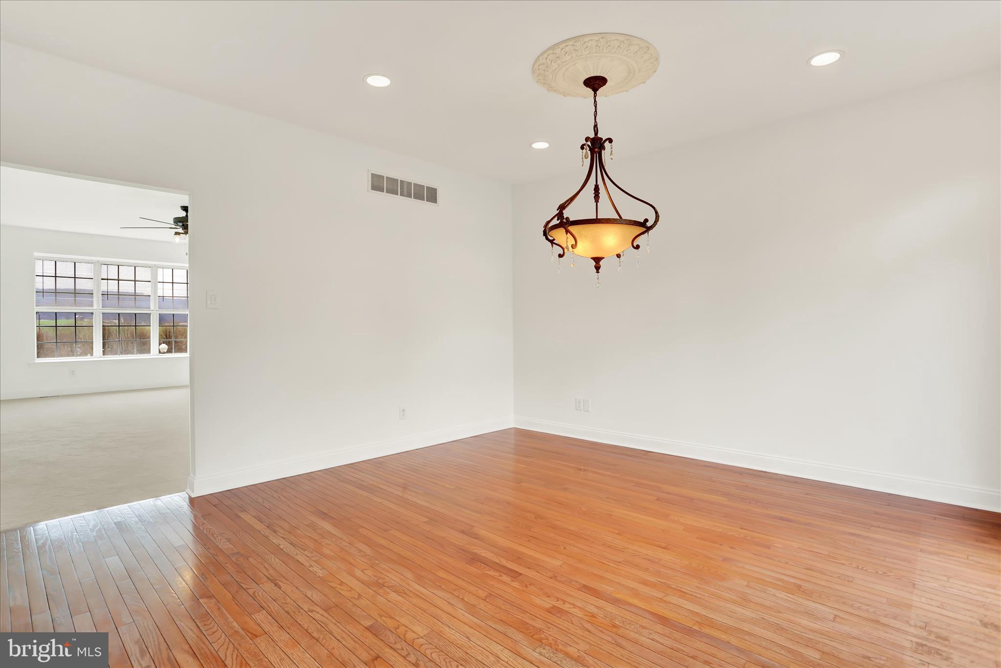 HEATHERBROOK - Residential