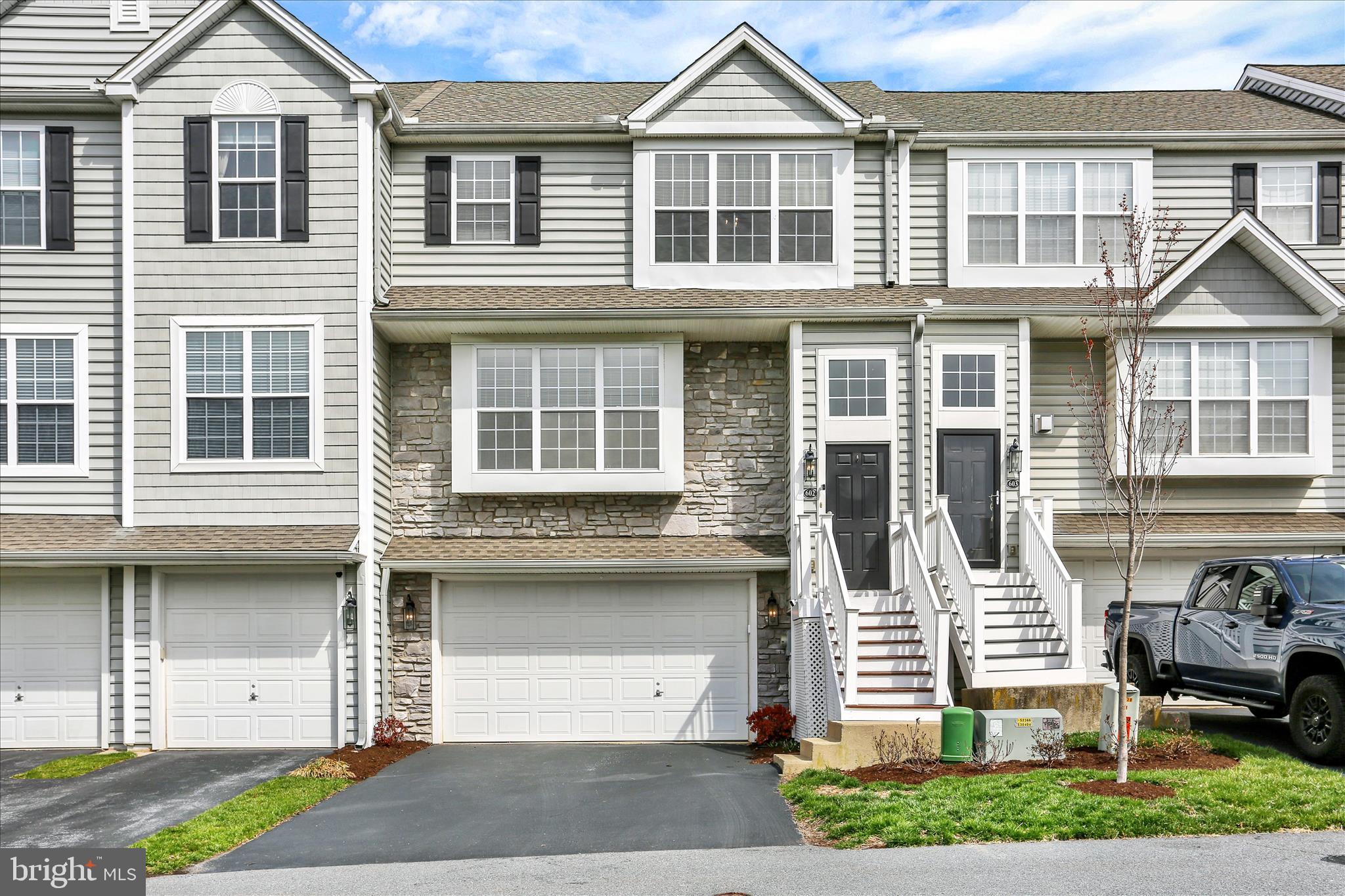 HEATHERBROOK - Residential