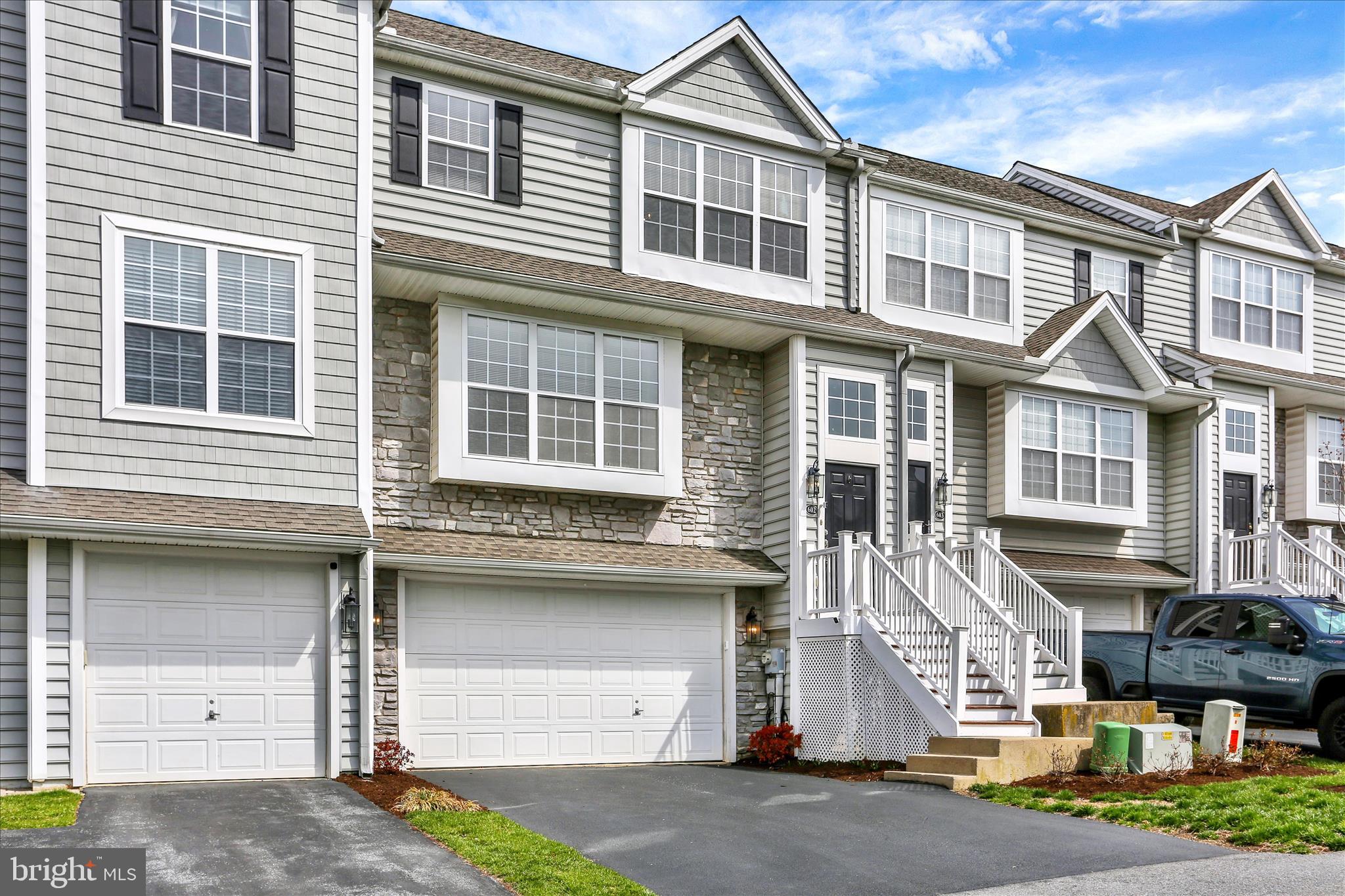 HEATHERBROOK - Residential