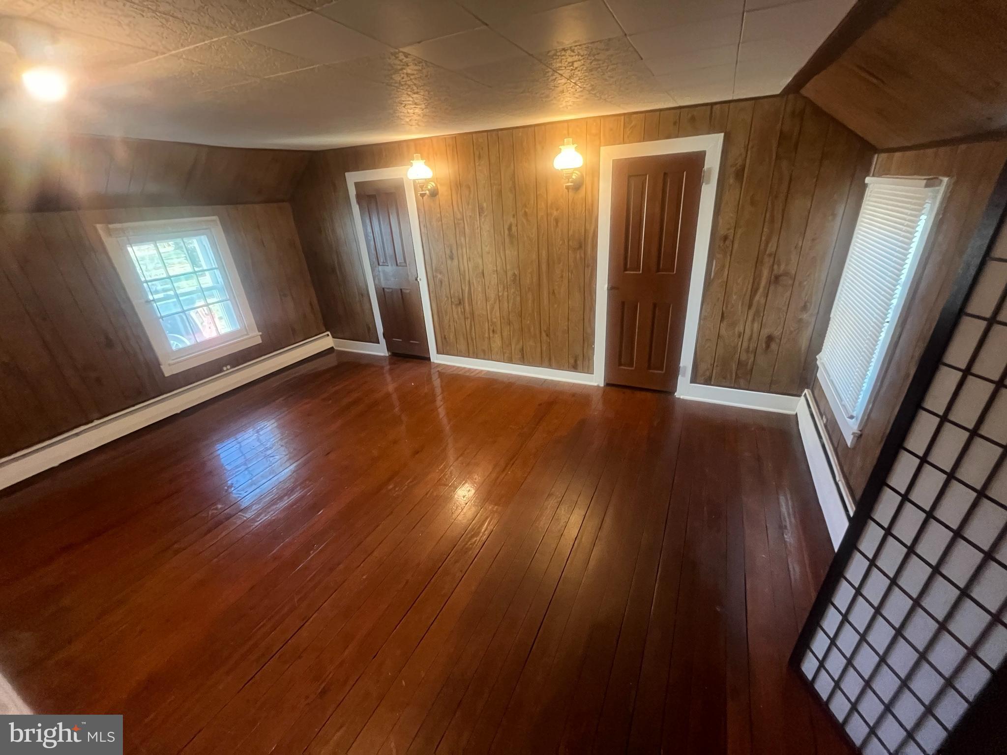 BEDMINSTER - Residential Lease