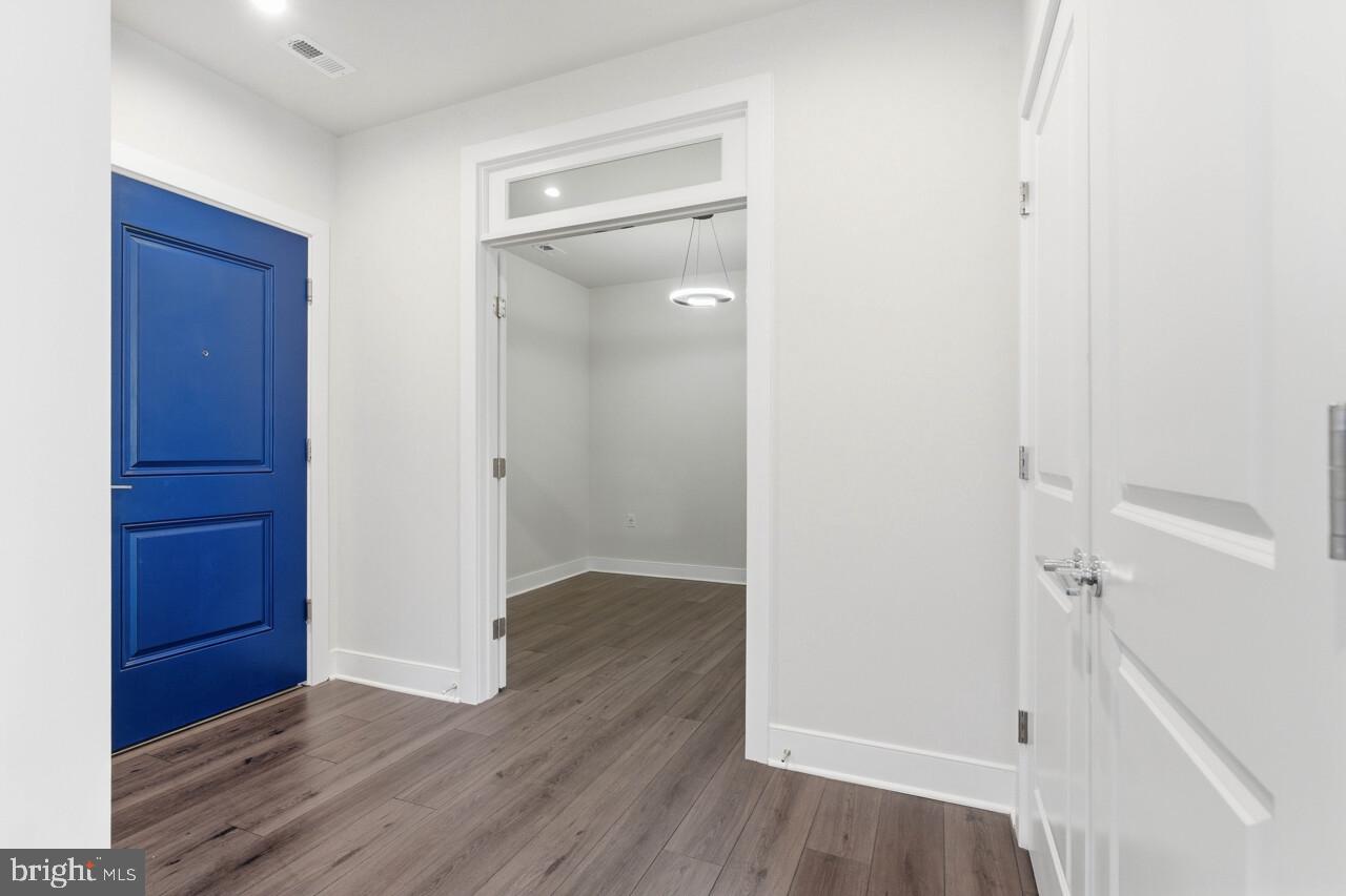 102 SAINT IVES PLACE