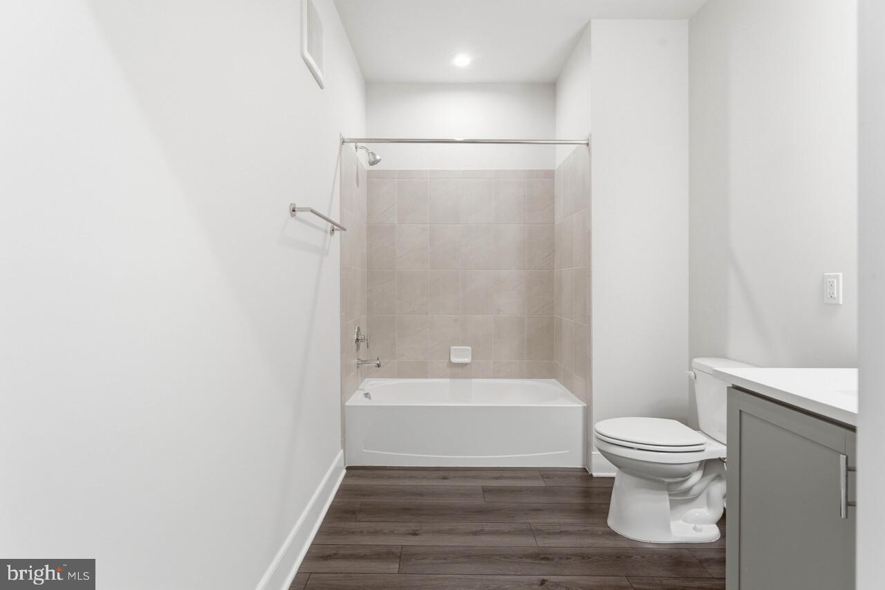 THE FLATS AT NATIONAL HARBOR - Residential