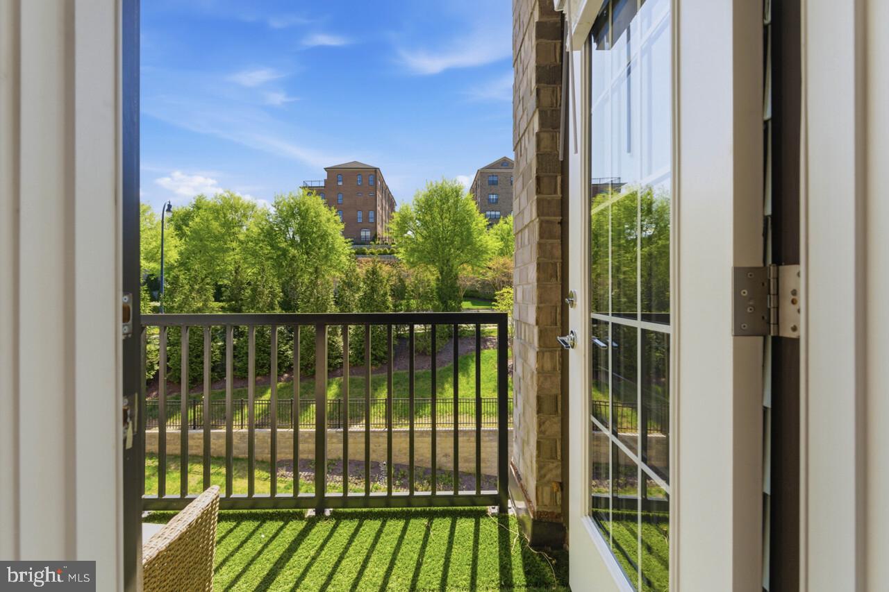 THE FLATS AT NATIONAL HARBOR - Residential