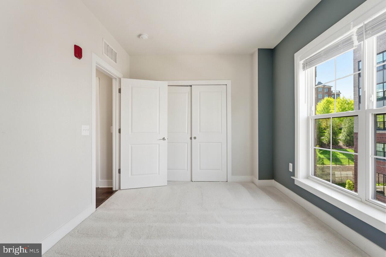 THE FLATS AT NATIONAL HARBOR - Residential