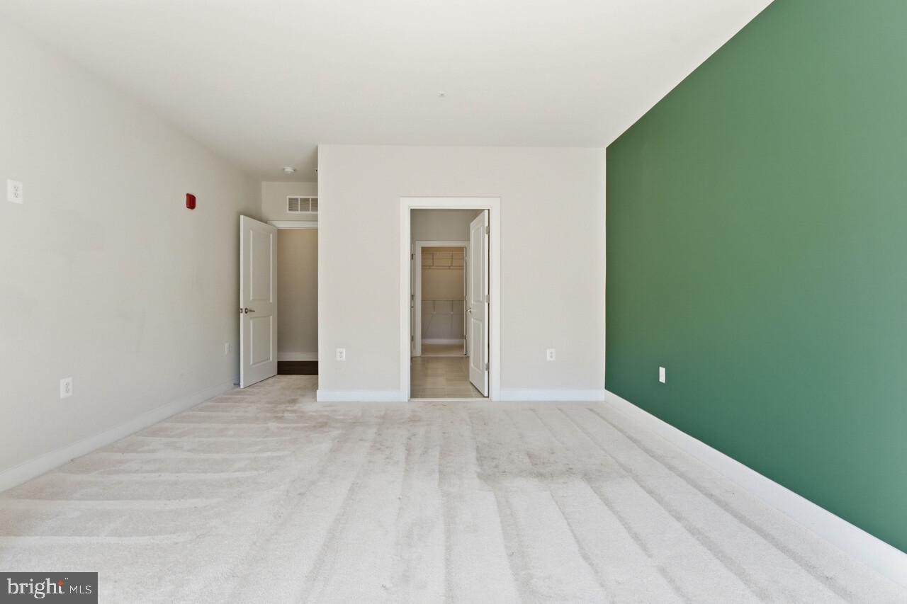 THE FLATS AT NATIONAL HARBOR - Residential