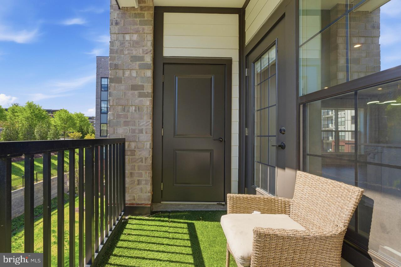 THE FLATS AT NATIONAL HARBOR - Residential