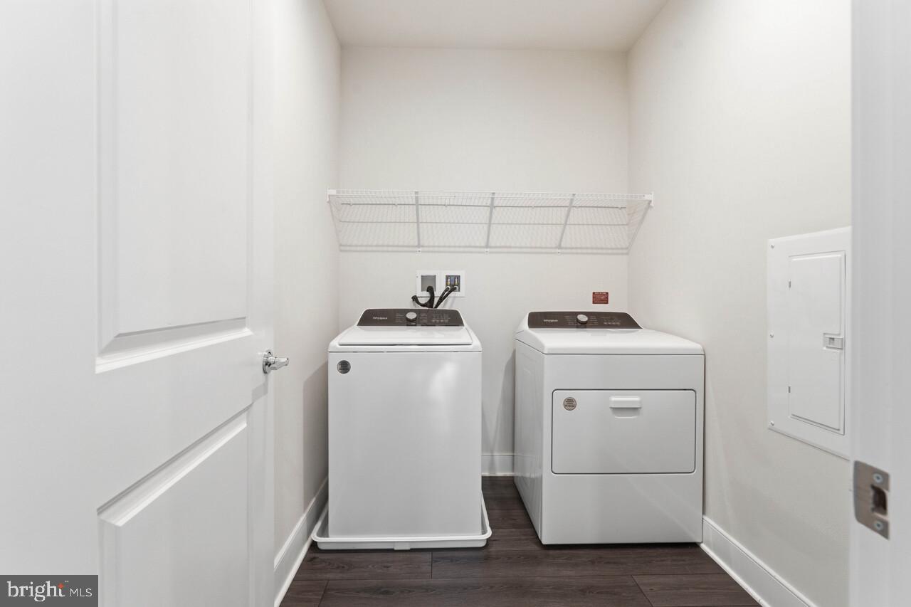 THE FLATS AT NATIONAL HARBOR - Residential