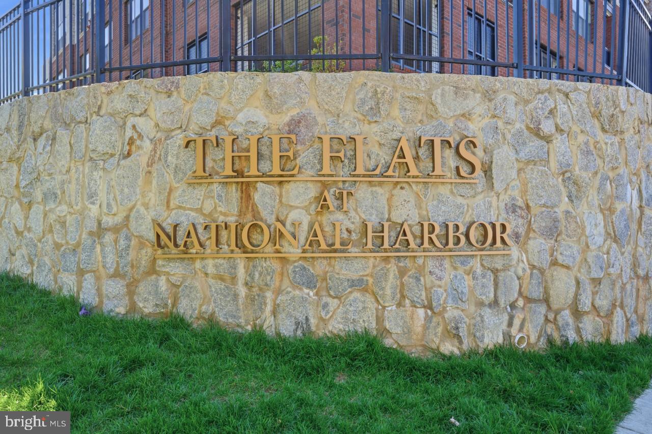THE FLATS AT NATIONAL HARBOR - Residential