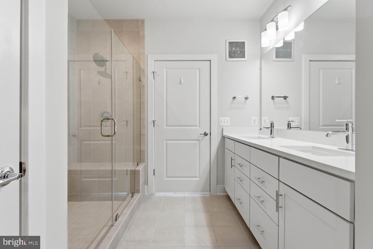 THE FLATS AT NATIONAL HARBOR - Residential