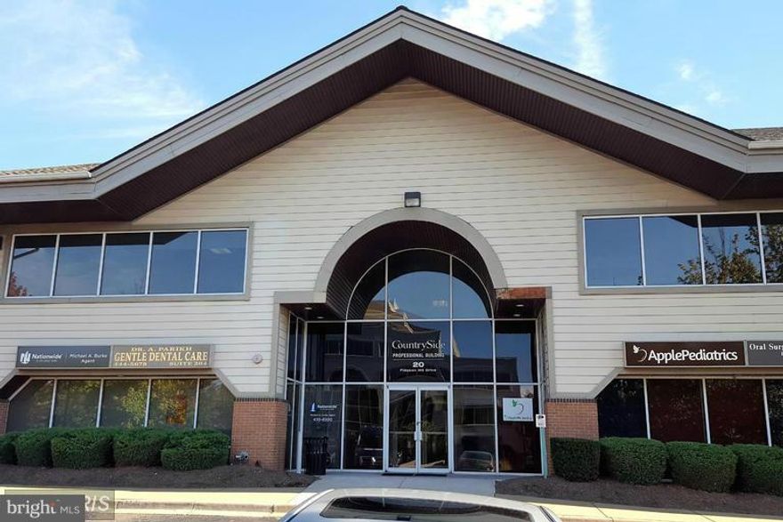 EXCELLENT TURN KEY OFFICE SPACE AVAILABLE!!! RENOVATED UNIT 208 HAS 7 OFFICES AVAILABLE RANGING FROM FROM $640 - $700 PER MONTH!!! THIS INCLUDES UTILITIES, PARKING & INTERNET ACCESS!!! EACH OFFICE IS LOCKED INDIVIDUALLY & COMES W/ A DESK & FILING CABINET!!! THERE IS  FREE COFFEE, RECEPTION AREA AND ACCESS TO USING THE CONFERENCE ROOM AT $25 PER HOUR!!! LEASE FELL THROUGH BACK ON THE MARKET!!!