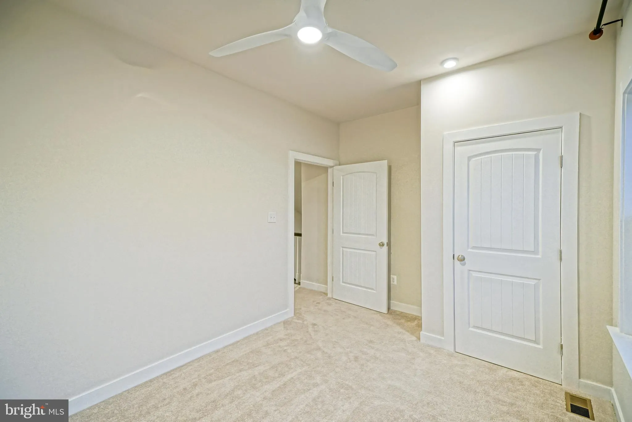 Lewes, Delaware 19958, United States, 5 Bedrooms Bedrooms, ,4 BathroomsBathrooms,Residential,Active,221387