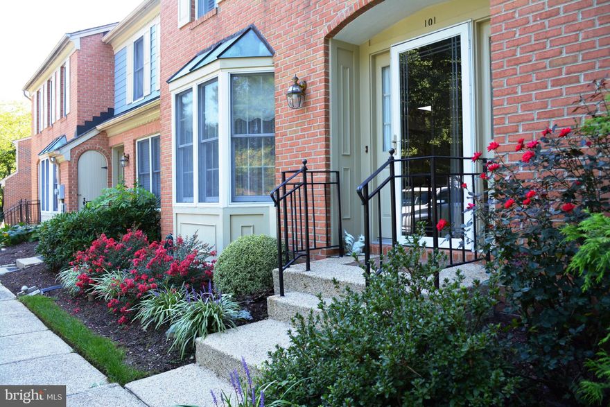 I think with one look you will agree this unit its a 10! Gleaming REAL hardwood flooring, custom built ins, breakfast bar, fresh paint, NEW Karastan carpeting on stairs & upper level, 6 Month old Upgraded HVAC,   gas fireplaces, new hot water heater, plantation shutters on all windows except the bumped out bay, ALL Brick, full decking off of family room and dining area, patio on basement walk out.  Storage closets in all directions, large custom bath in basement (handicapped accessible), family room w/ gas log FP/insert, crown moldings, main level laundry room/storage. Home set up for FIOS but Comcast available. This is truly MOVE IN ready.  You can enjoy walks into town for coffee, library, ice-cream, a variety of restaurants & boutiques along w/ medical care. Hickory Ridge has always been a sought after community of upscale homes, town homes & duplexes.  *end unit*all brick*3 finished levels*2 Fireplaces *3.5 baths*Hobby room*formal dining*2 family rooms*updates*Plantation shutters * New HVAC & Hot Water heater*patio *deck *fenced yard.