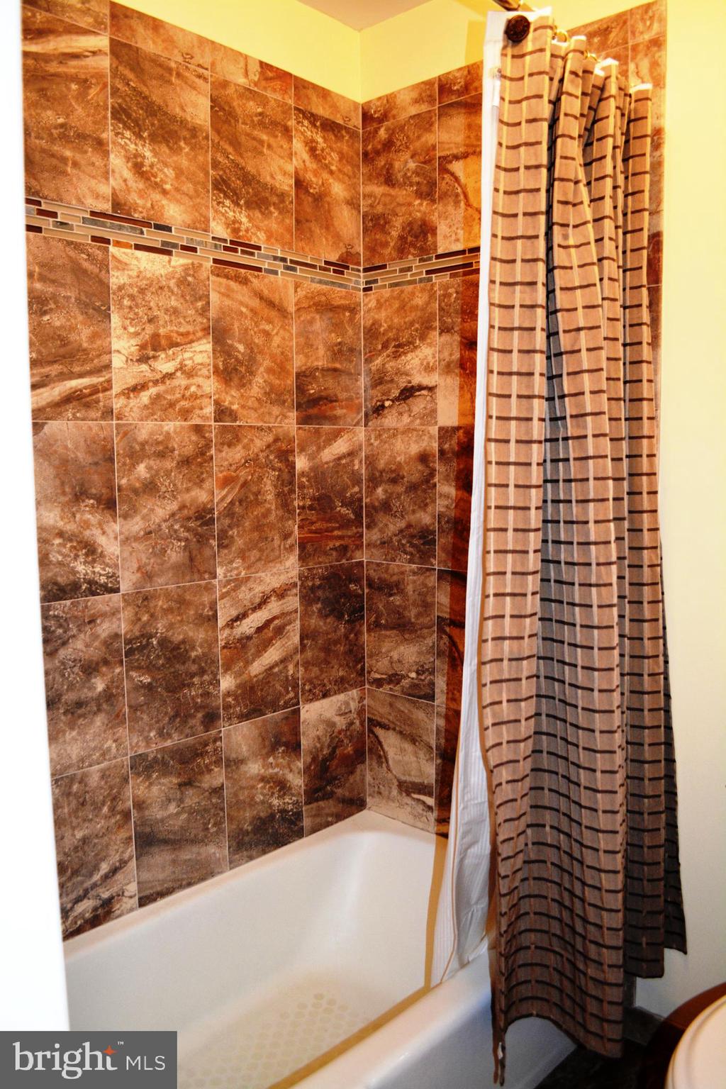 HICKORY RIDGE LA PLATA - Residential