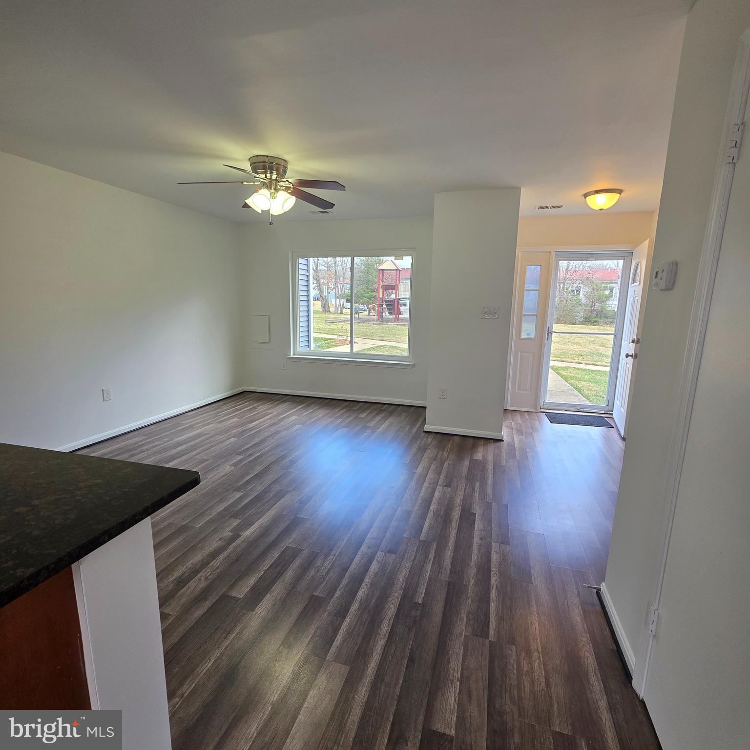 ST CHARLES HUNTINGTON - Residential Lease