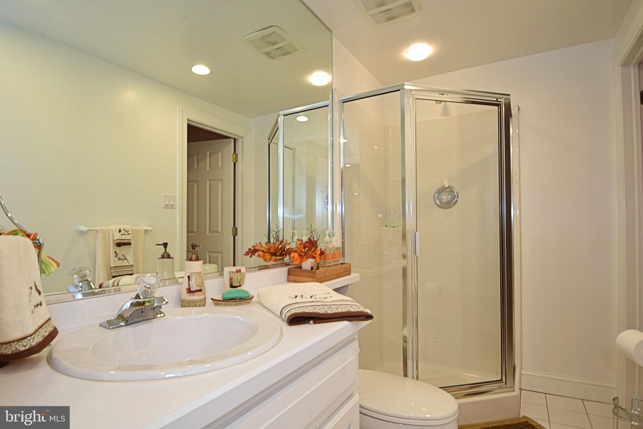 COLTS NECK FARM - Residential