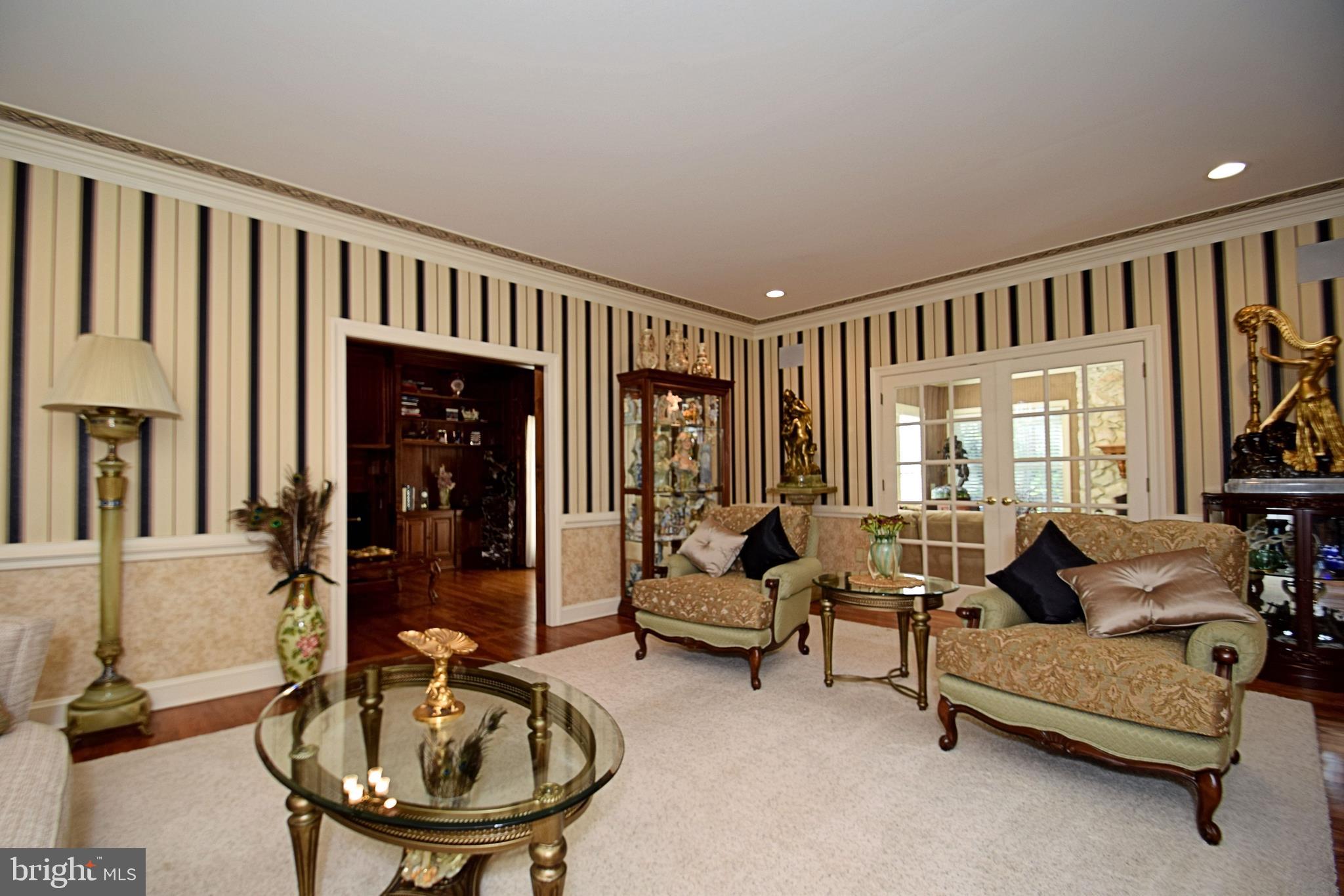 COLTS NECK FARM - Residential