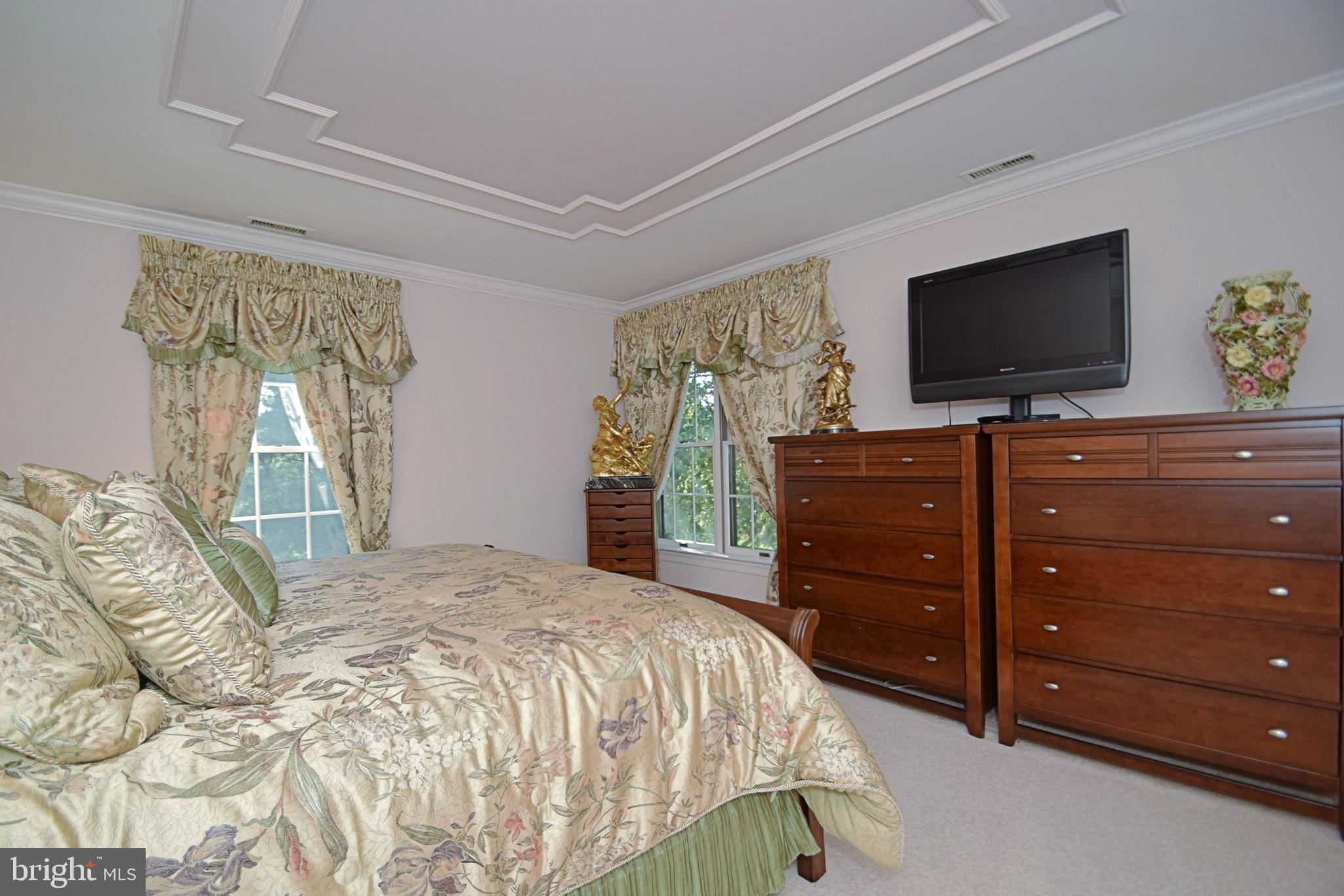 COLTS NECK FARM - Residential