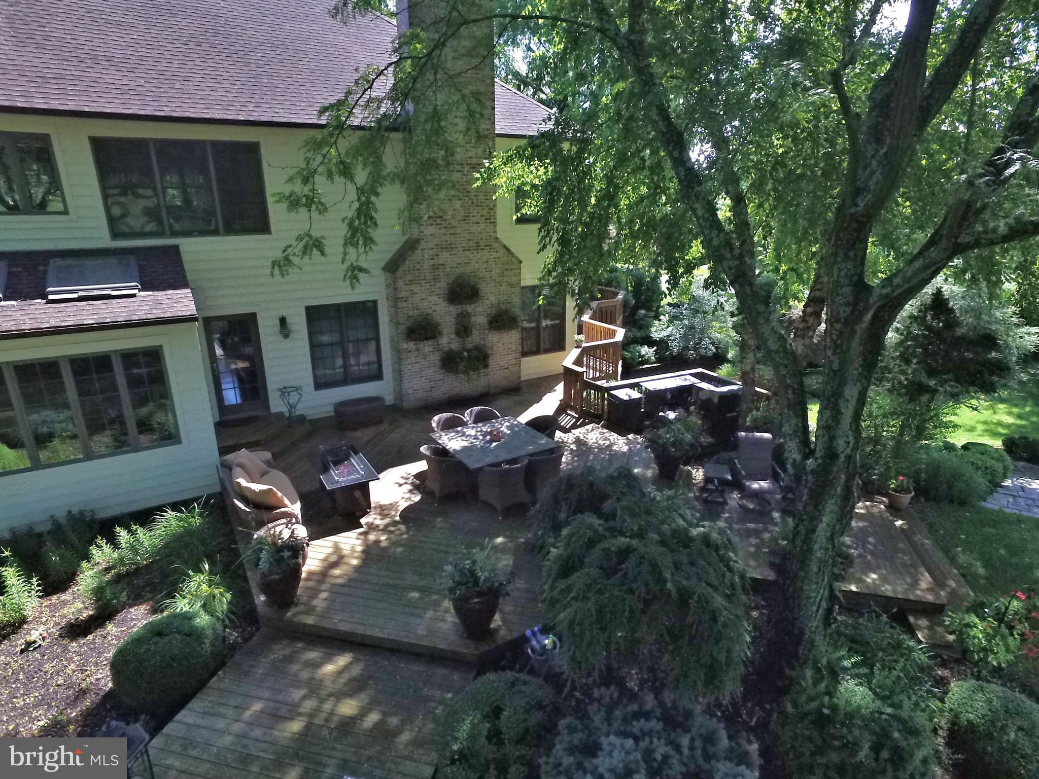 COLTS NECK FARM - Residential