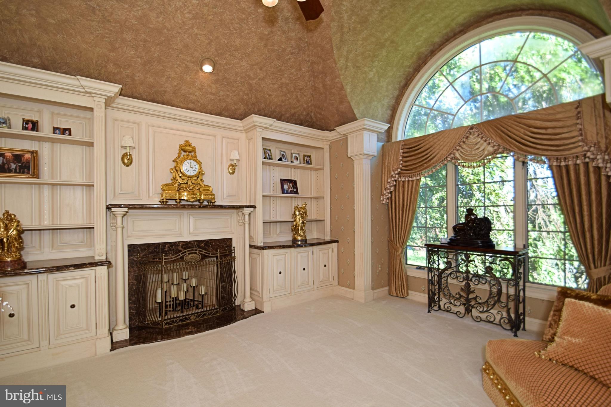 COLTS NECK FARM - Residential