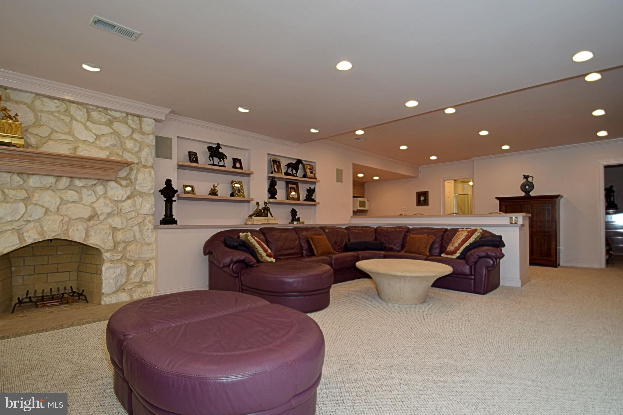 COLTS NECK FARM - Residential