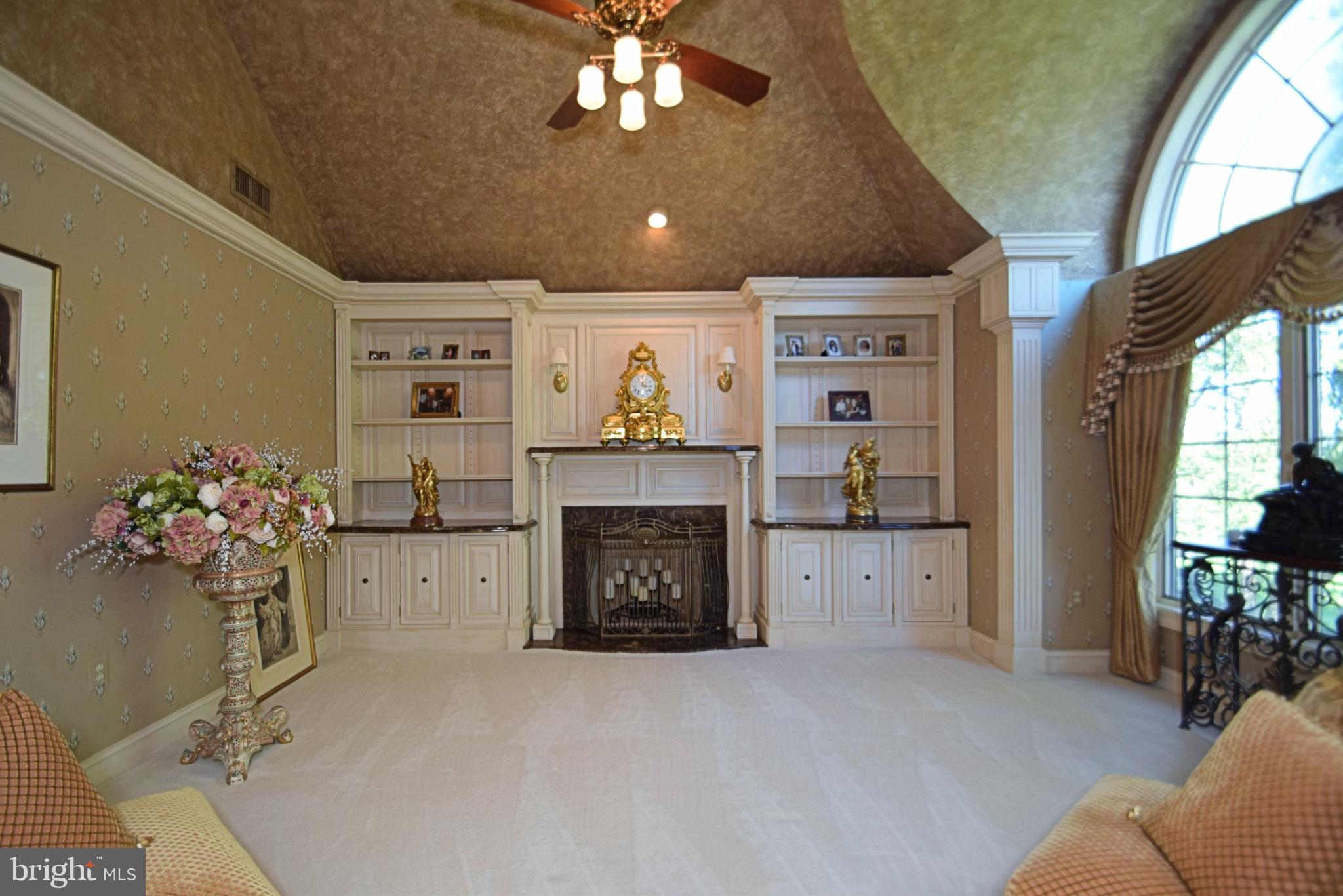 COLTS NECK FARM - Residential