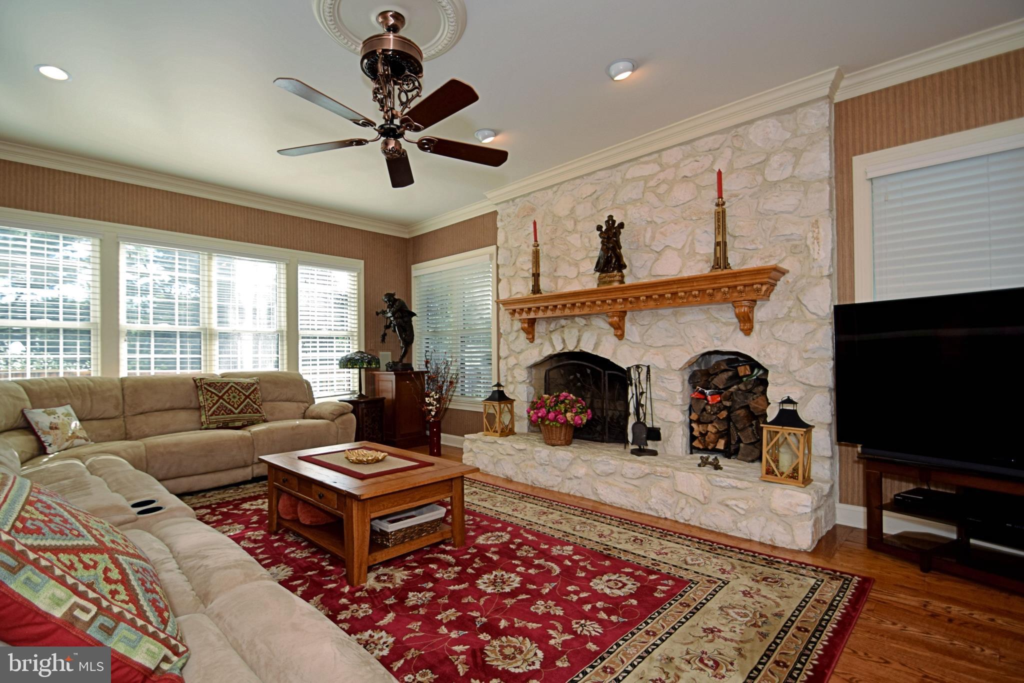 COLTS NECK FARM - Residential