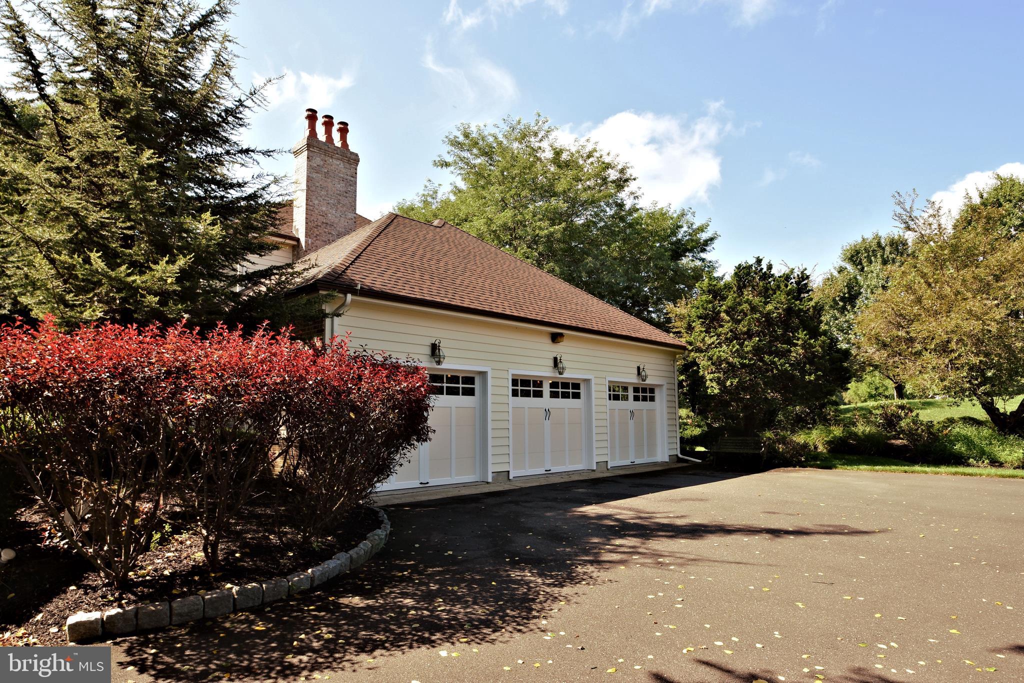 COLTS NECK FARM - Residential