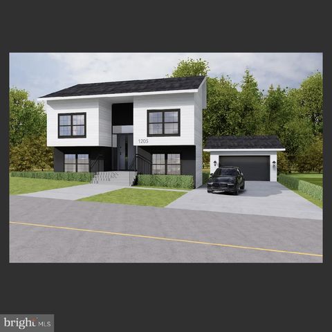 712 61ST AVENUE CAPITOL HEIGHTS MD 20743