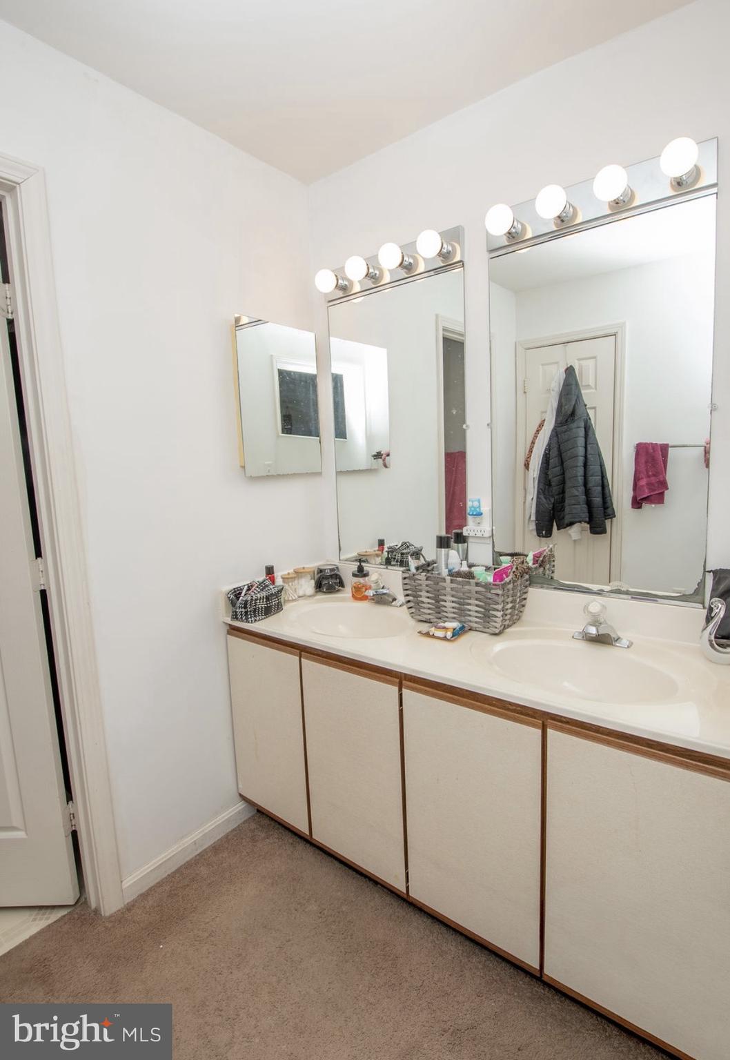 SOMERSET LANDING - Residential